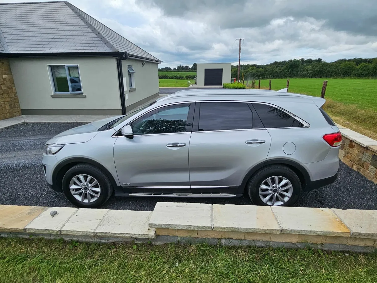 Kia Sorento 2018 - Image 3