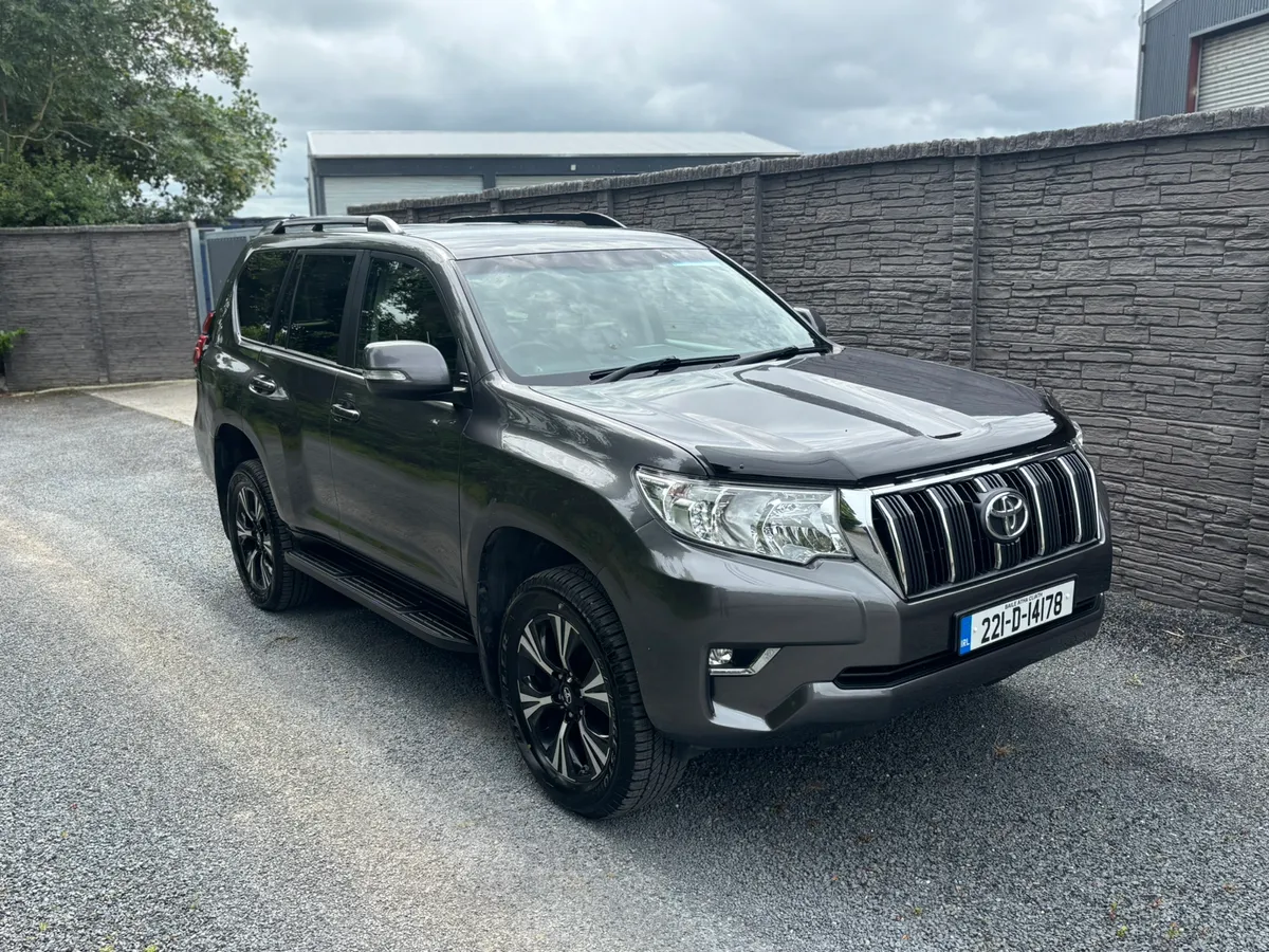 Toyota Landcruiser 5 Seats - Image 1