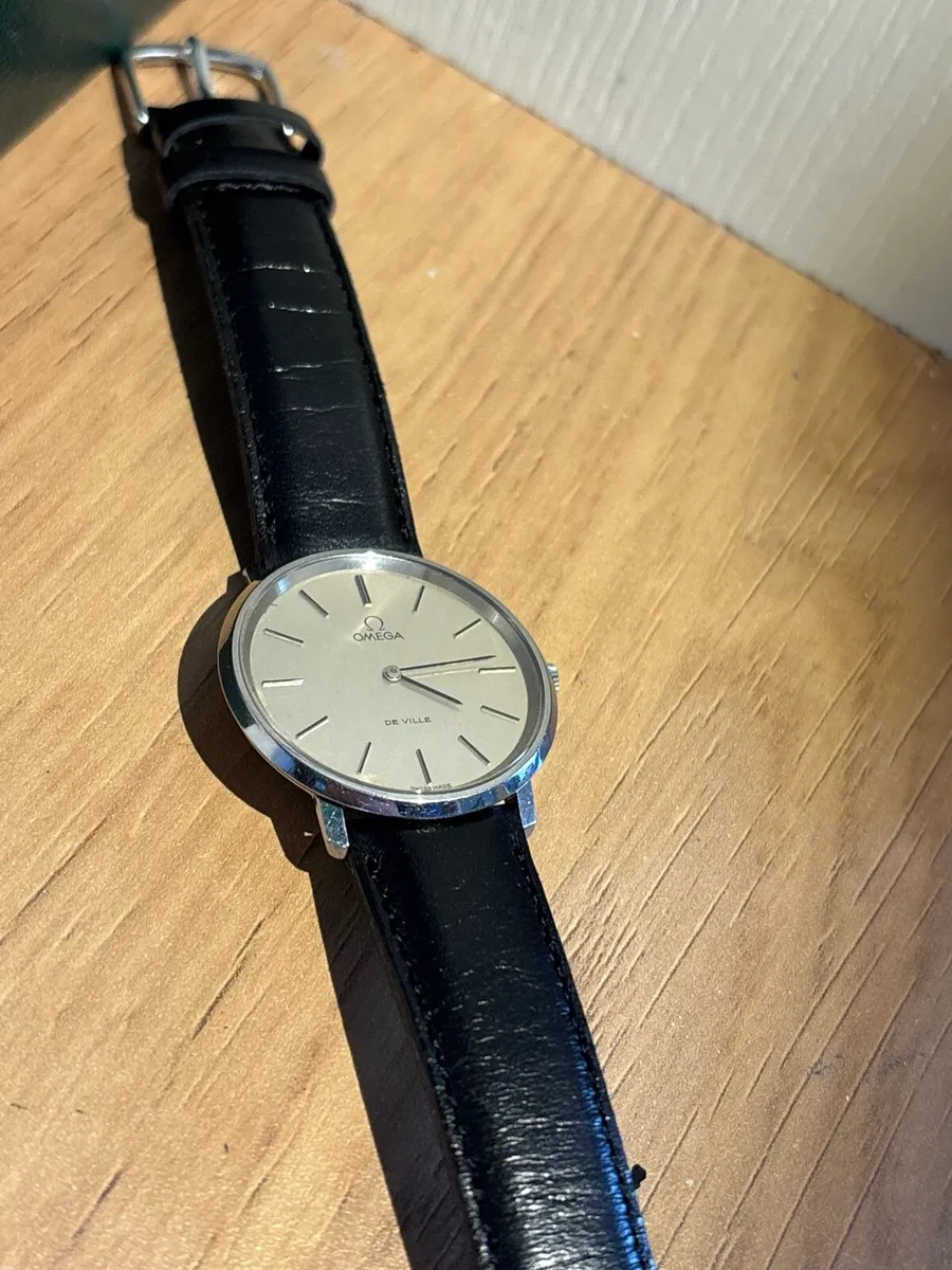 Men’s Mid Size Omega Deville Dress Watch - Image 2