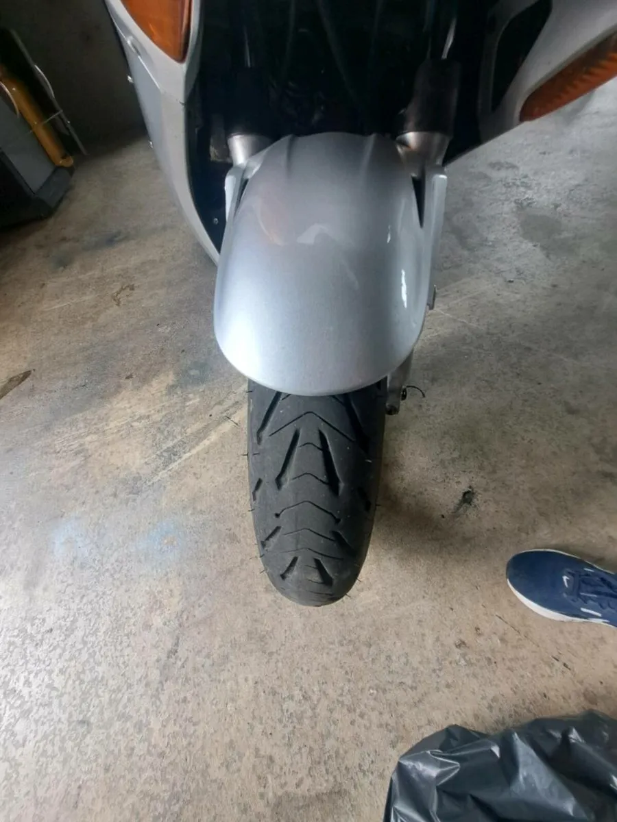 Vfr 800 with full panniers - Image 4