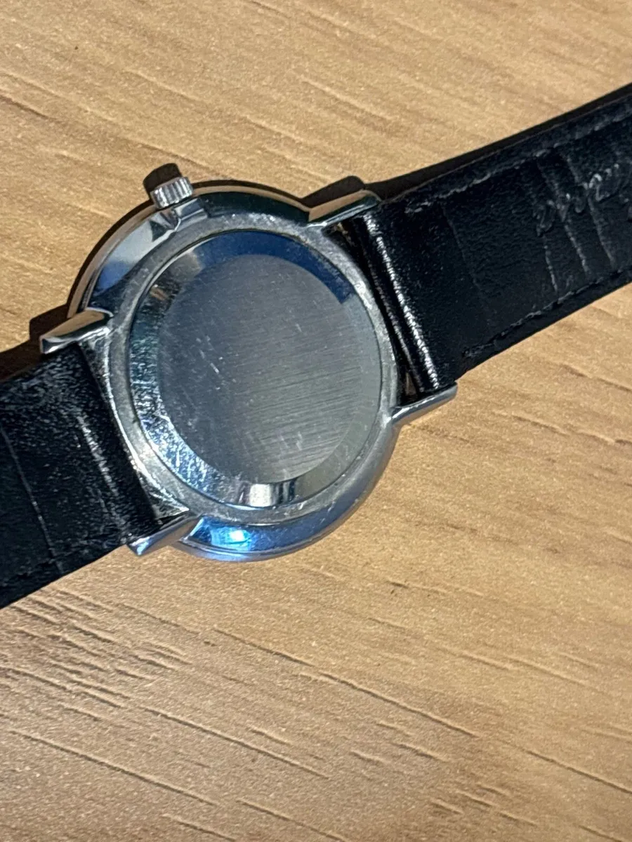 Men’s Mid Size Omega Deville Dress Watch - Image 4