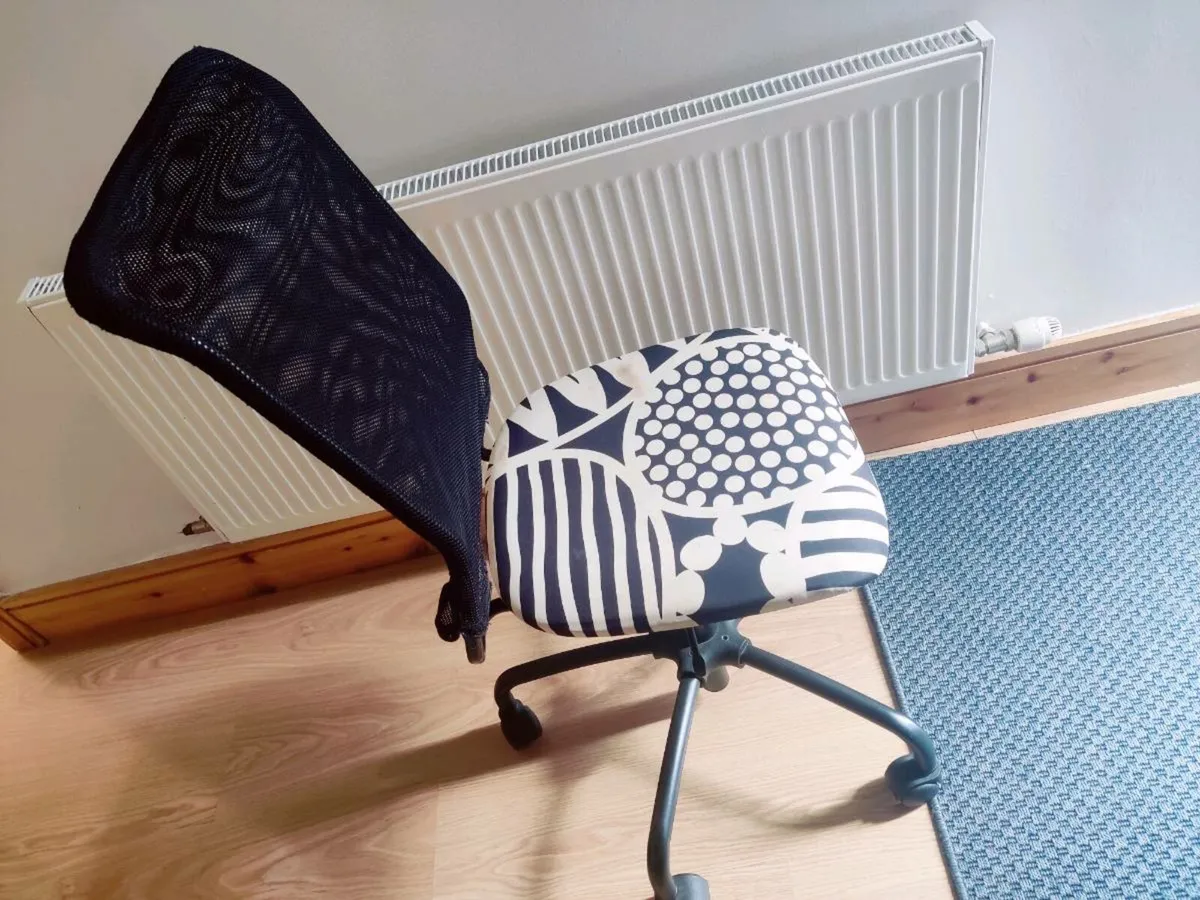 Free to pick up: Office Chair - Image 2