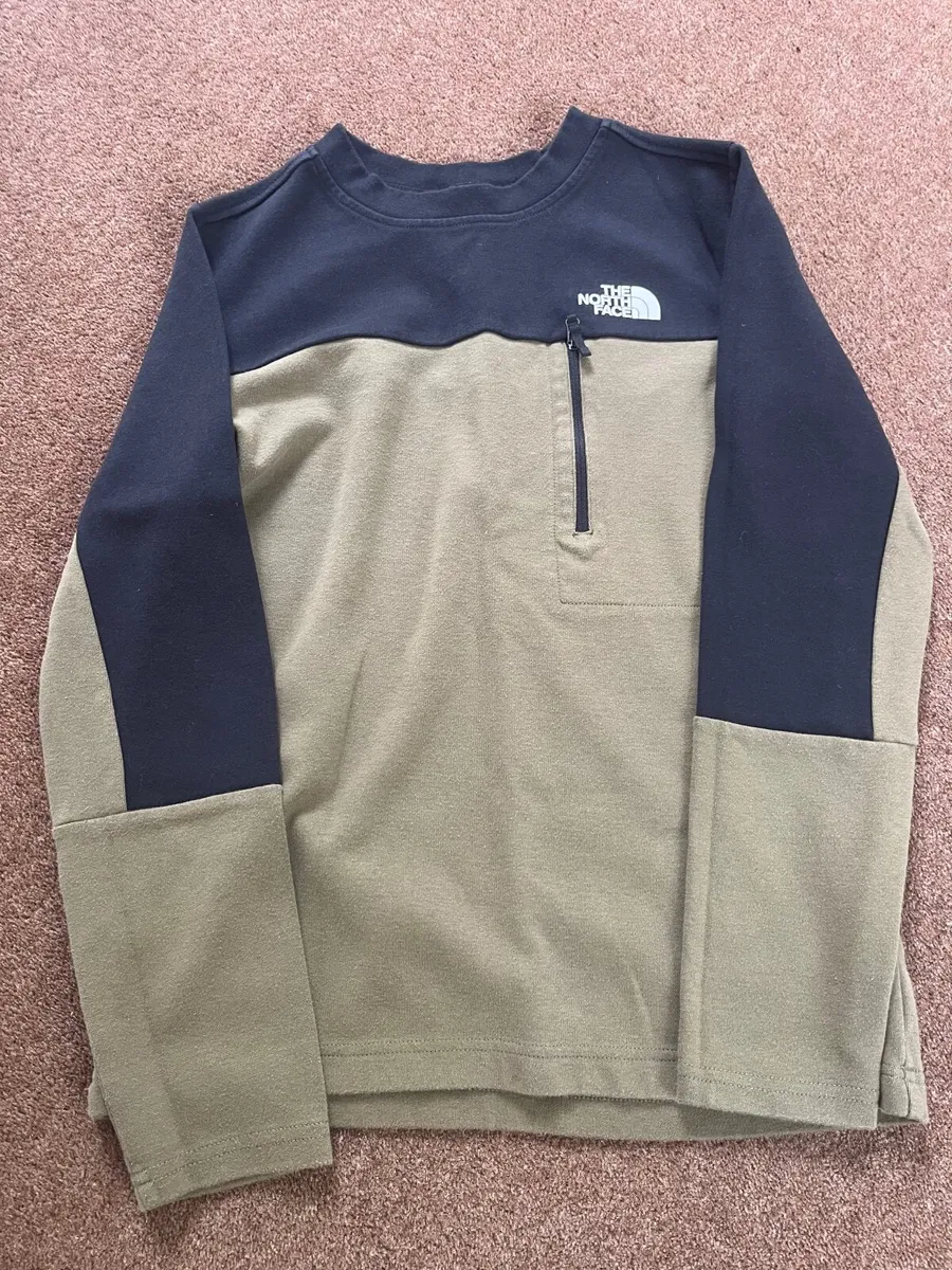 Boys The North Face Sweater