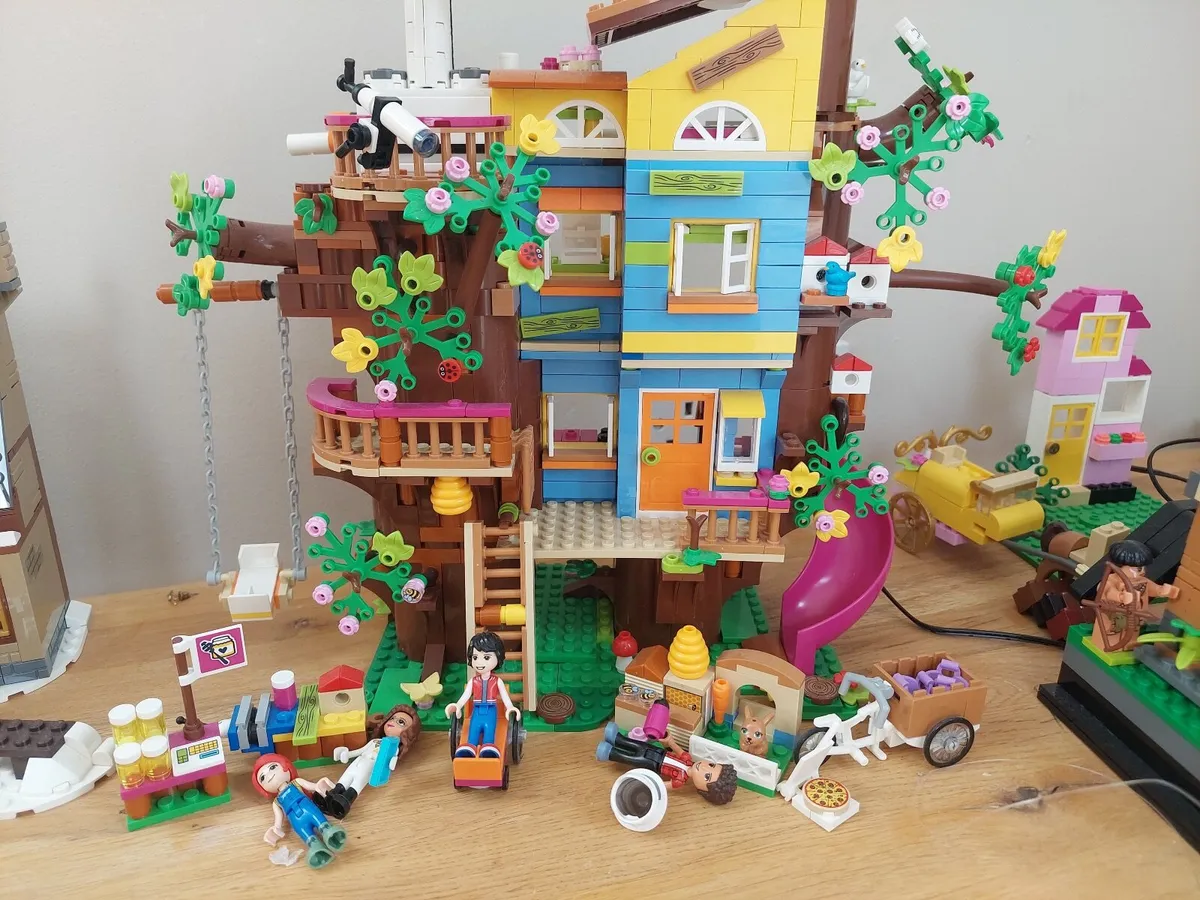 Friends Treehouse - Image 3