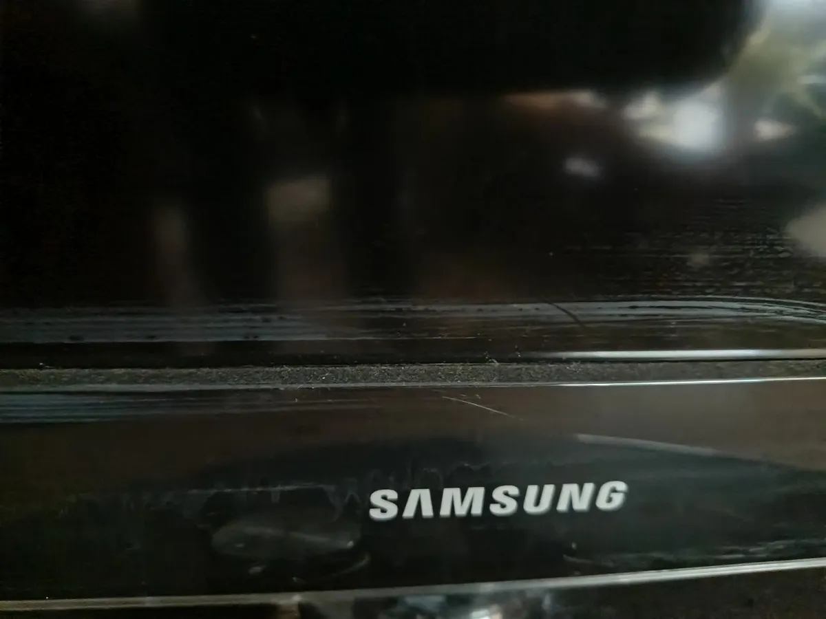 Tv Samsung 40" - Image 2