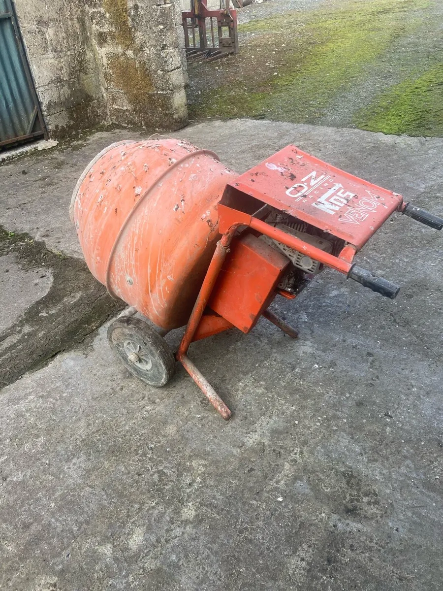 Cement mixer