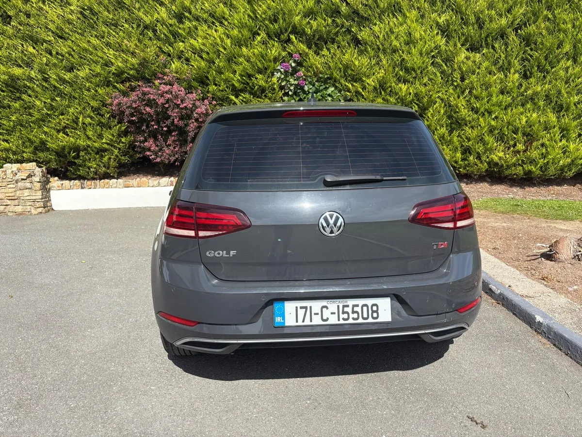 2017 Volkswagen Golf - Image 3