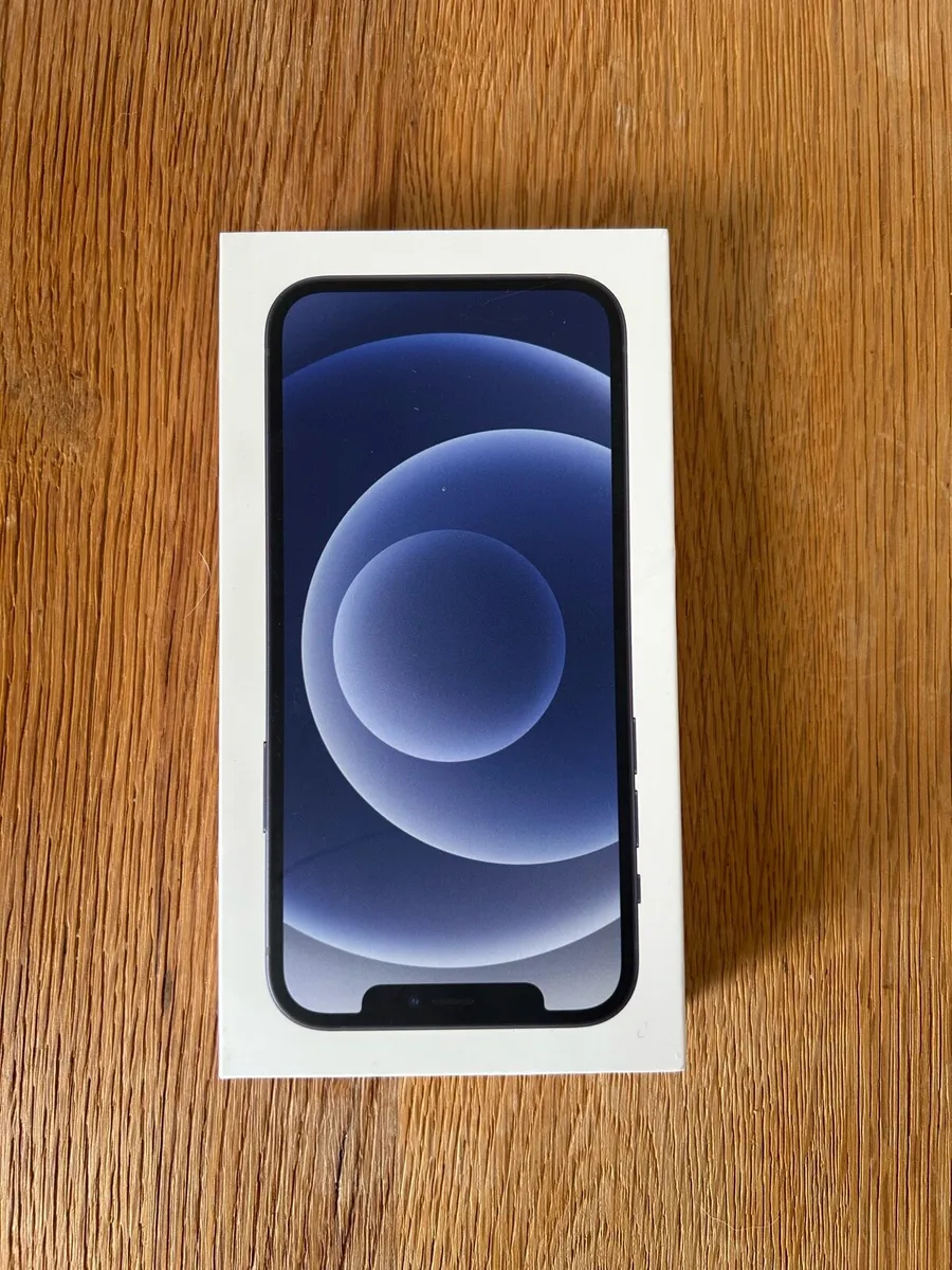 iPhone 12 - Image 4