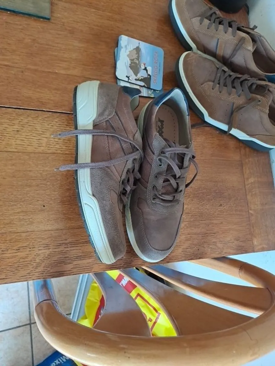 Two pairs of Ecco shoes as New - Image 4