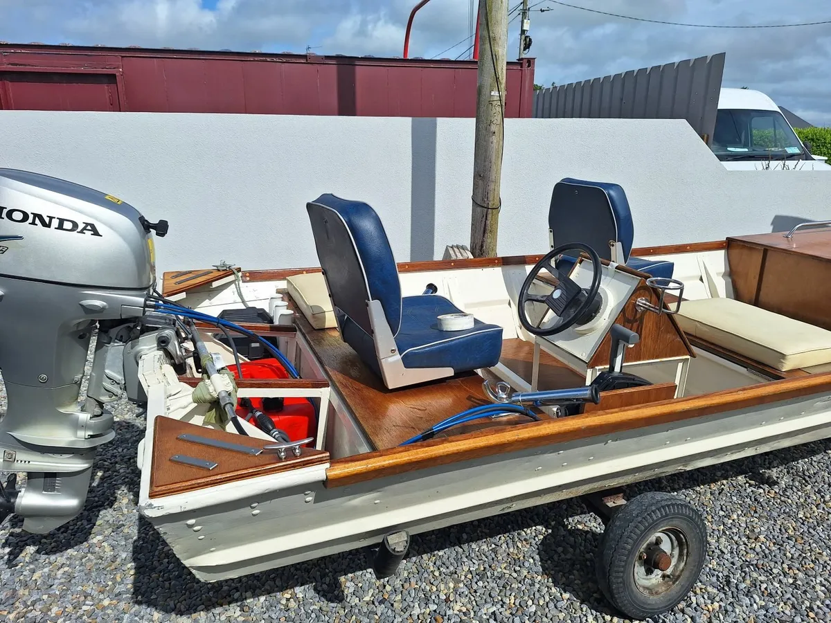 Boat - Image 3