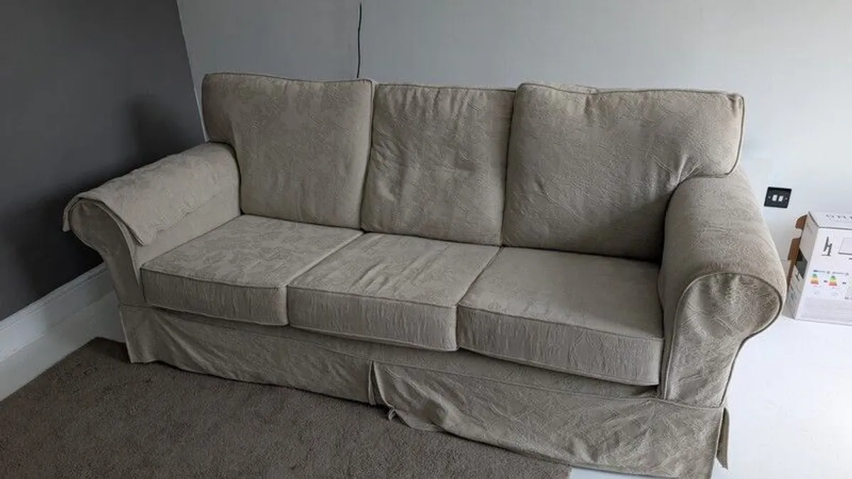 3 seater for sale - Image 1