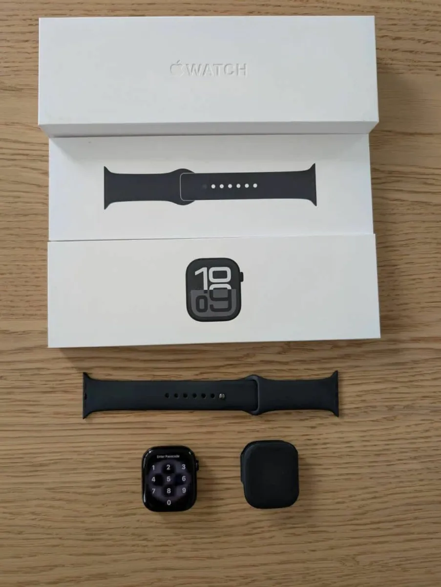 Apple Watch Series 10 46mm - Image 1