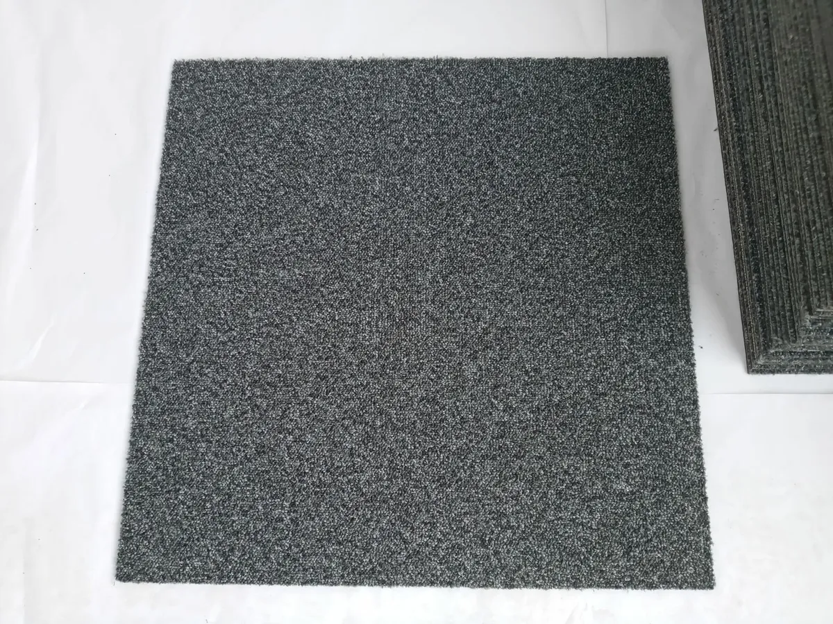 Lot of 45 Carpet Tiles in Good Condition - Image 1