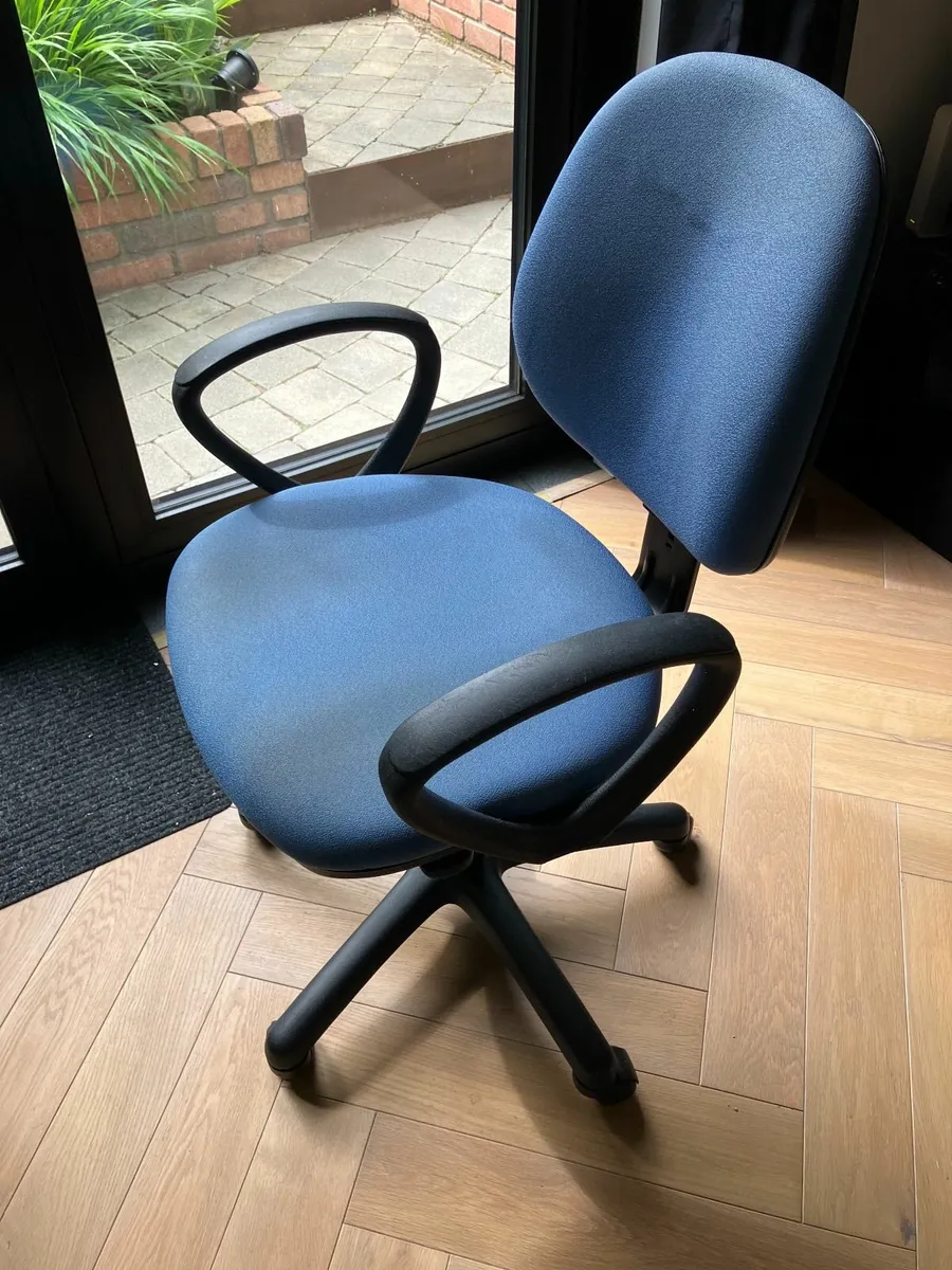 Office Chair - Image 3
