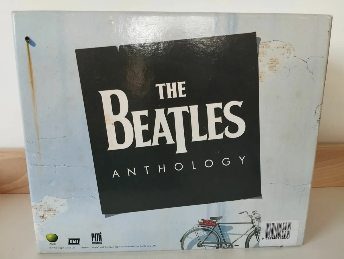 The Beatles Anthology VHS Collection - Image 1