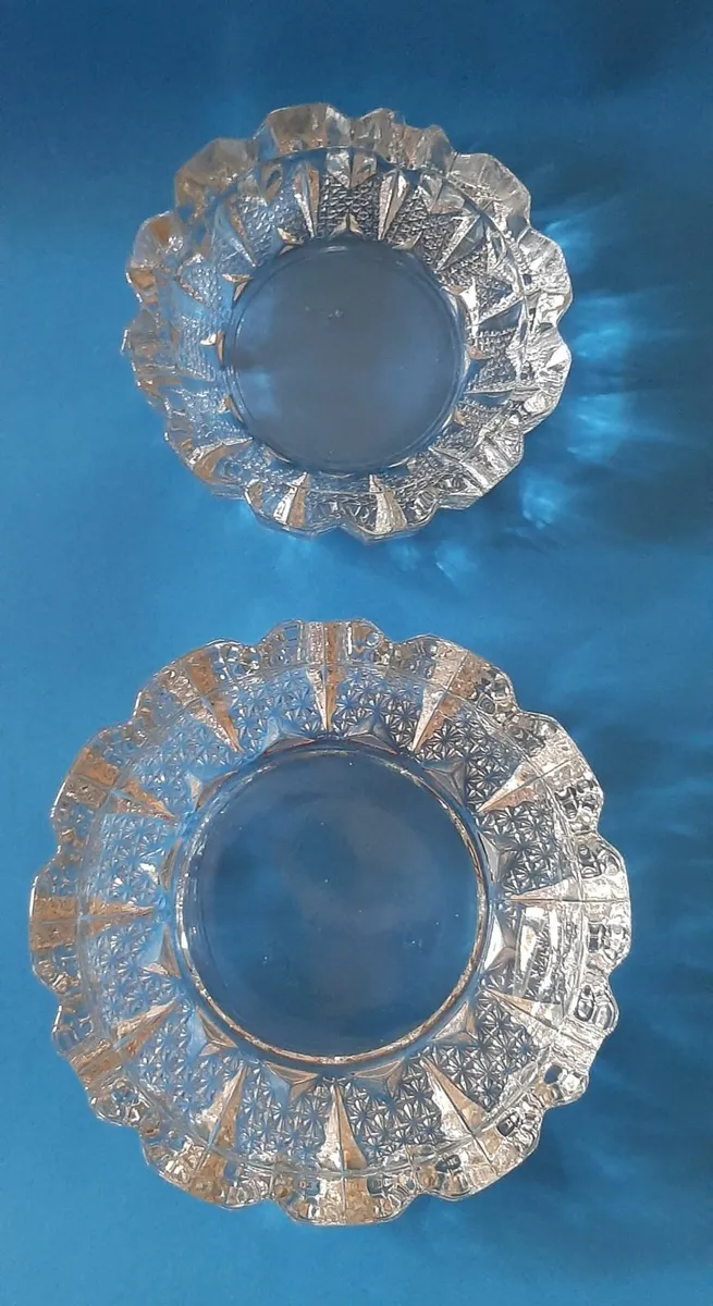 Ashtrays - Image 1