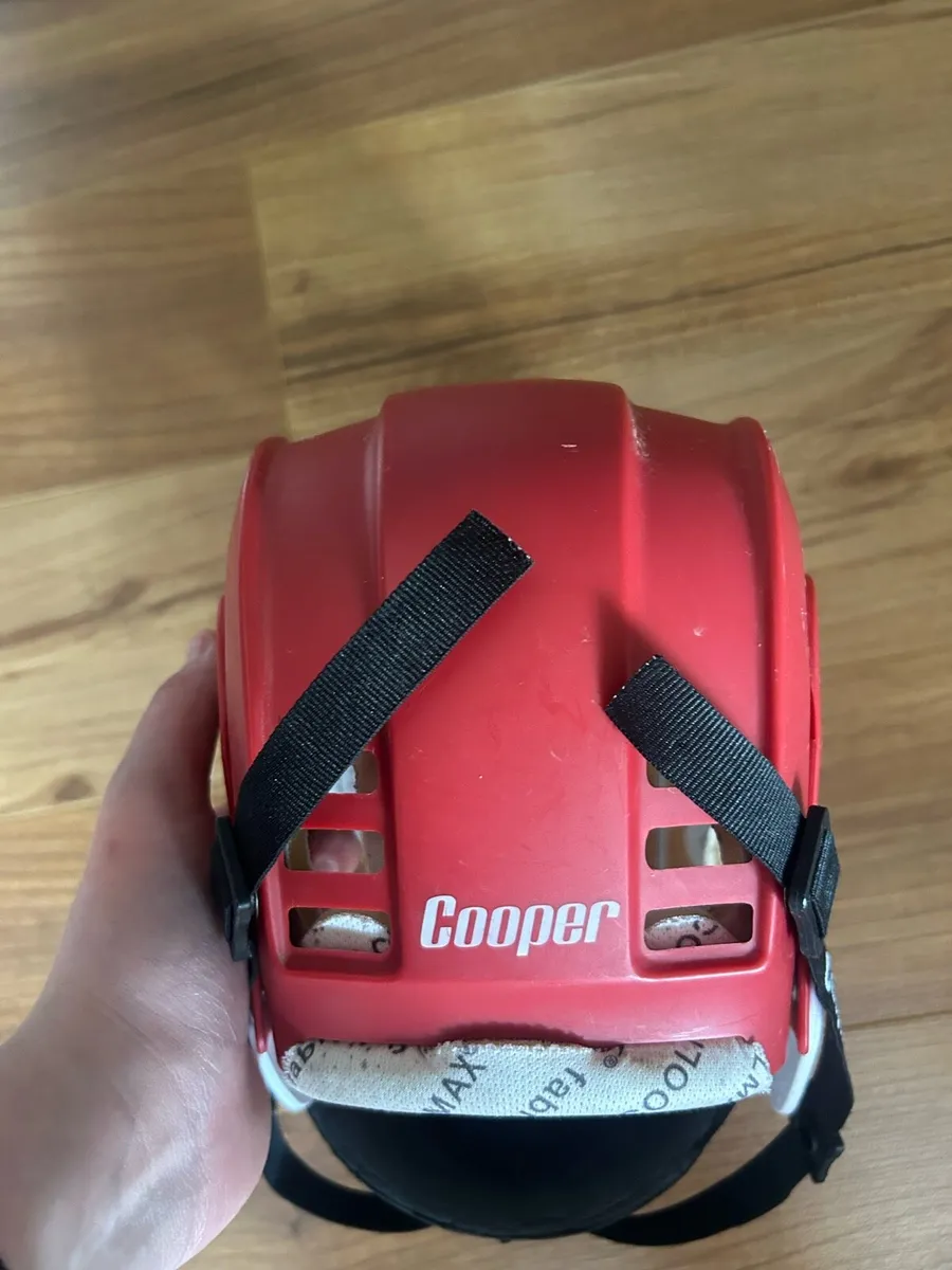 Hurling helmet - Image 2