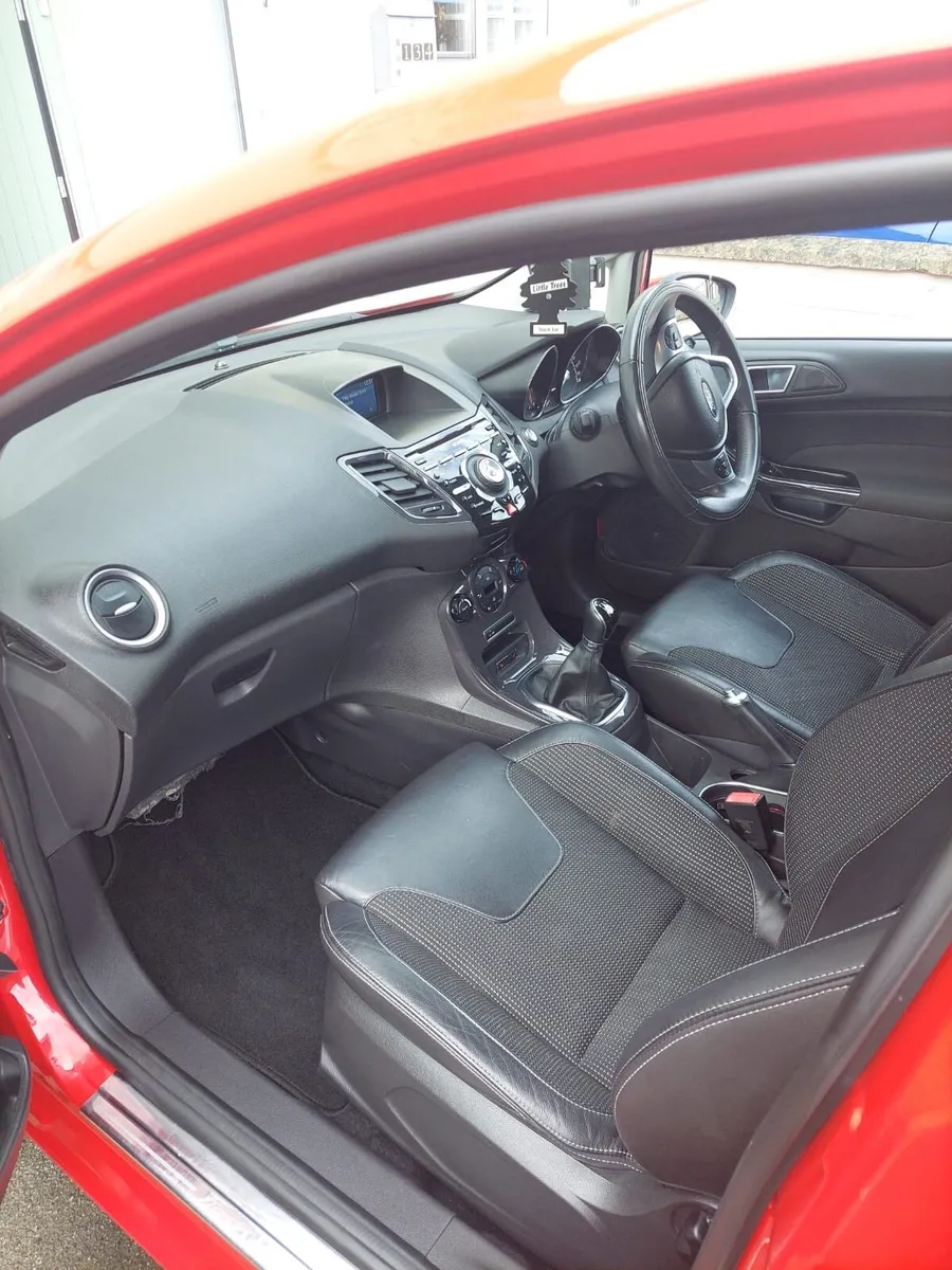 Ford Fiesta - Image 2