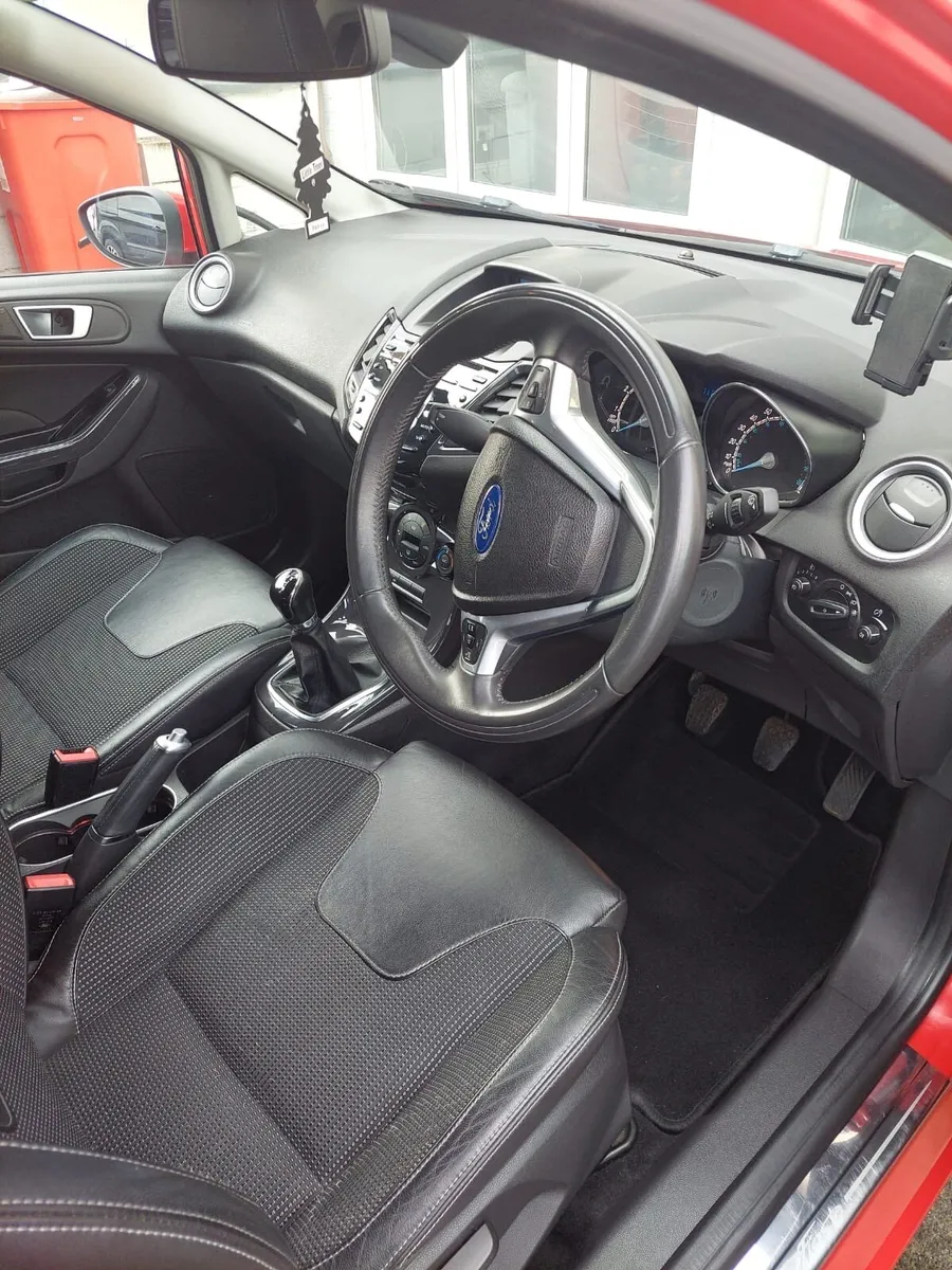 Ford Fiesta - Image 3