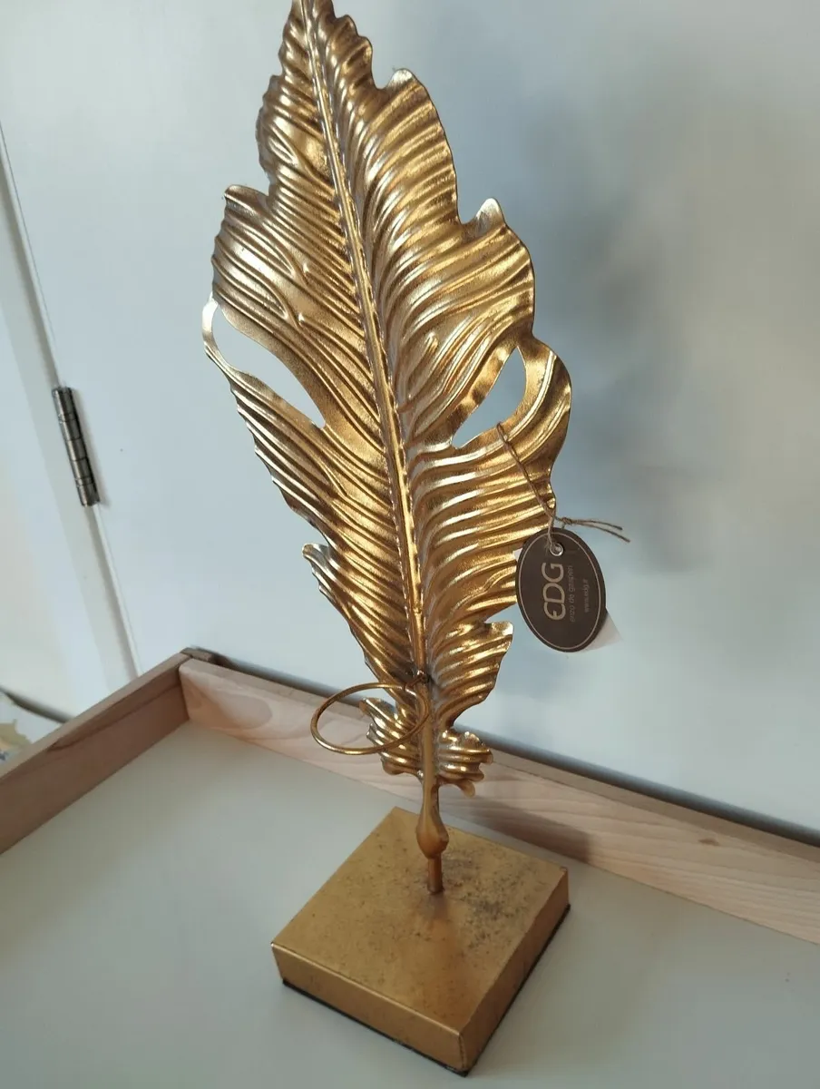 decorative item stylized leaf - Image 1