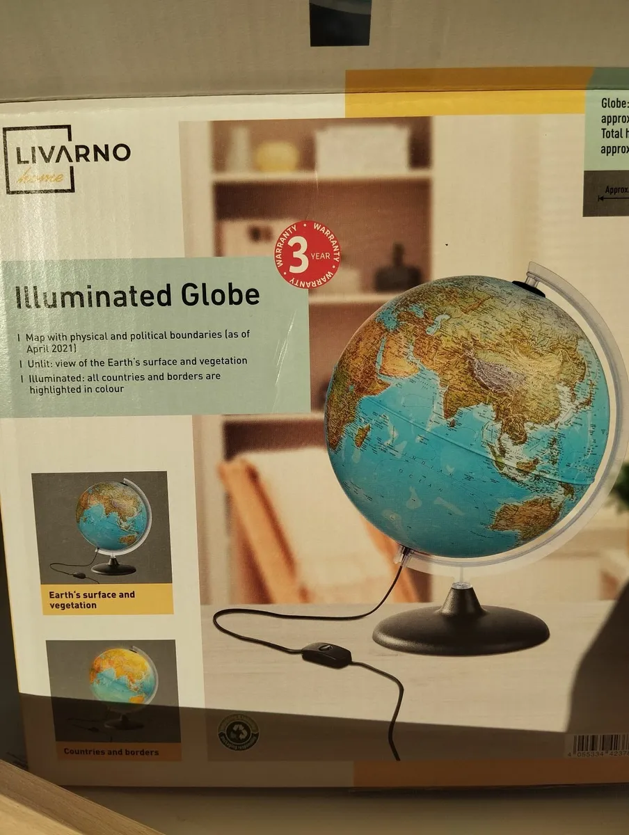 Illuminated Globe Big and lightning - Image 3
