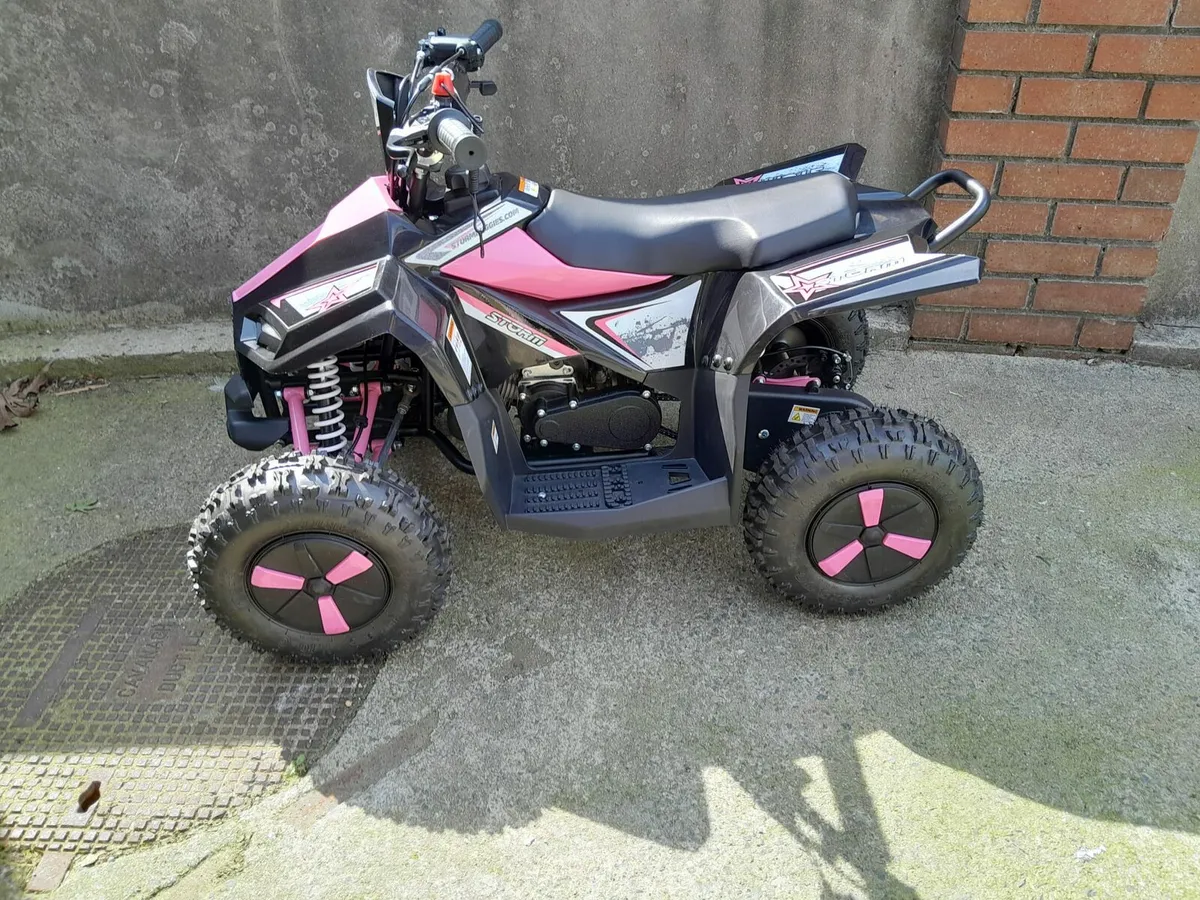Next to new Quad for sale - Image 1
