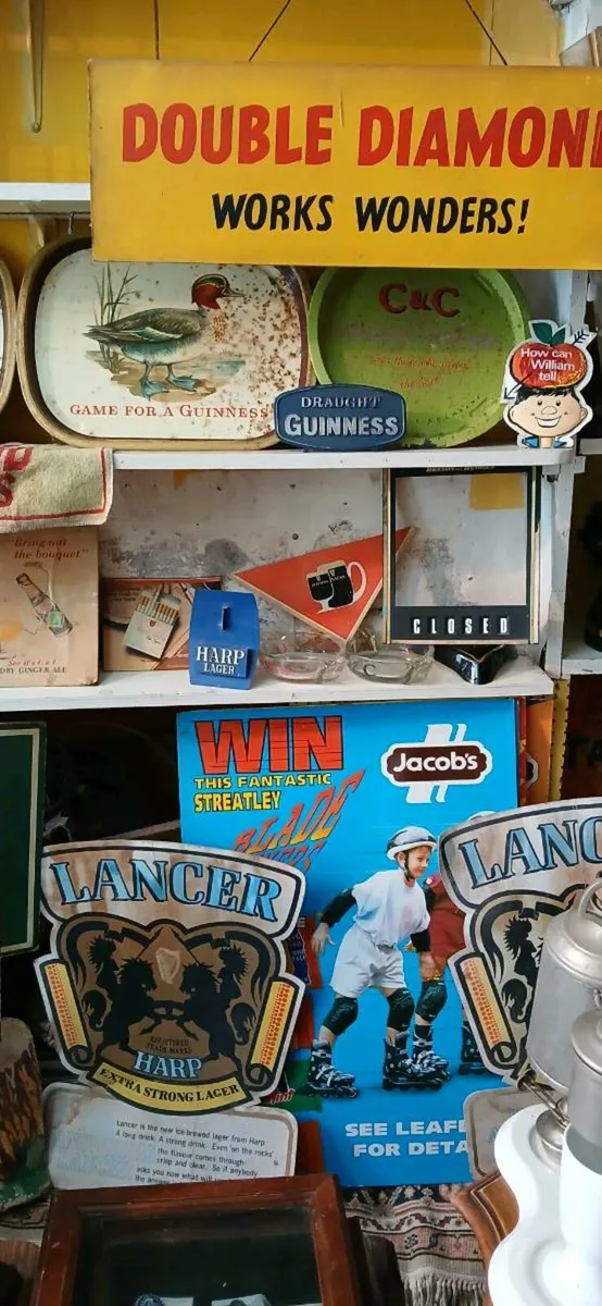 Pub memorabilia  advertising - Image 4