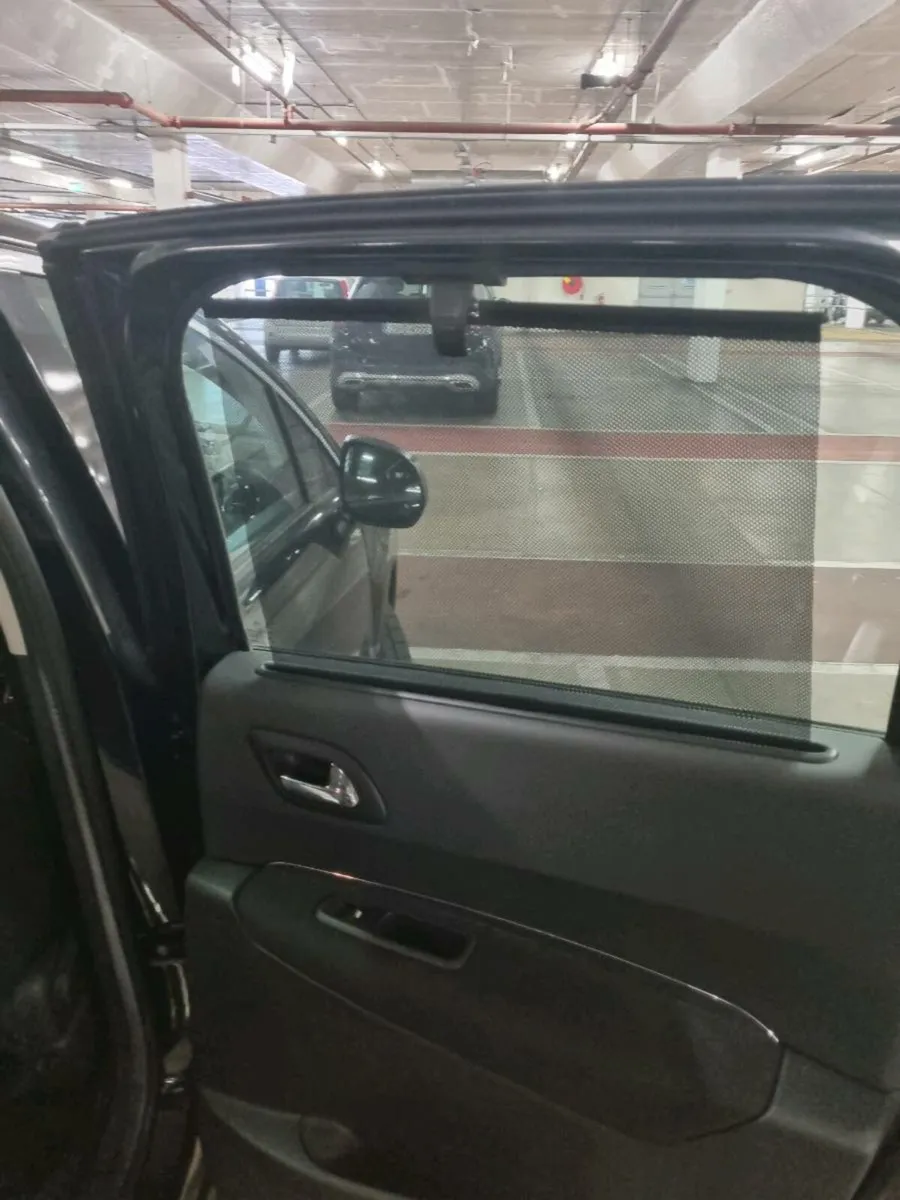 Car - Image 3
