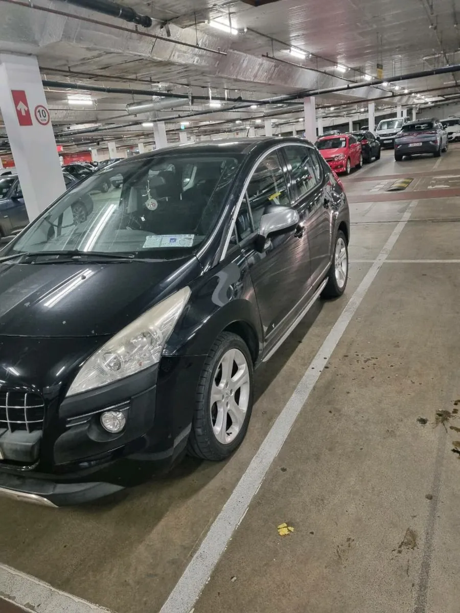 Car - Image 1