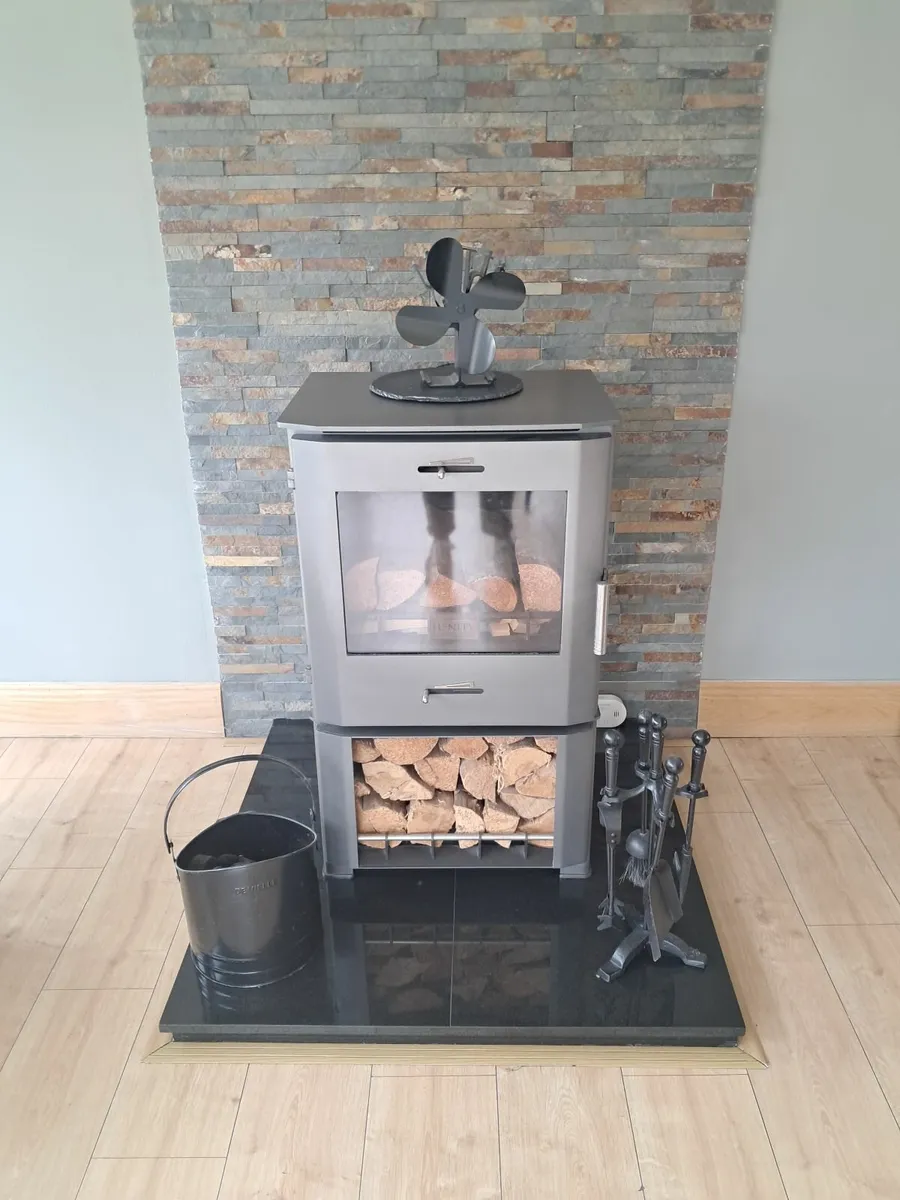 Henely Cheltenham stove - Image 1