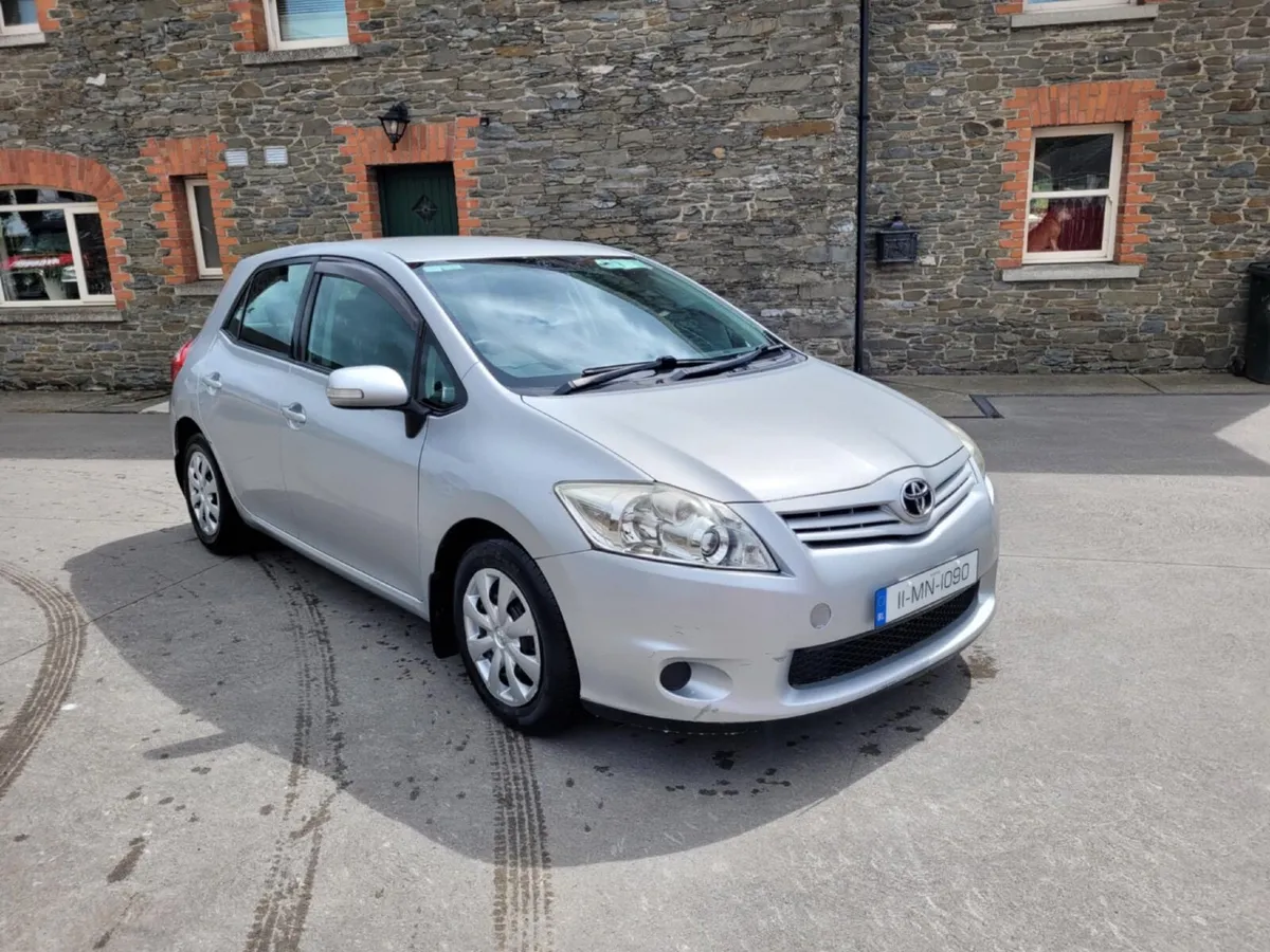 11 Toyota Auris 1.4 D4d Nct 10-25 Tax 08-25 - Image 2