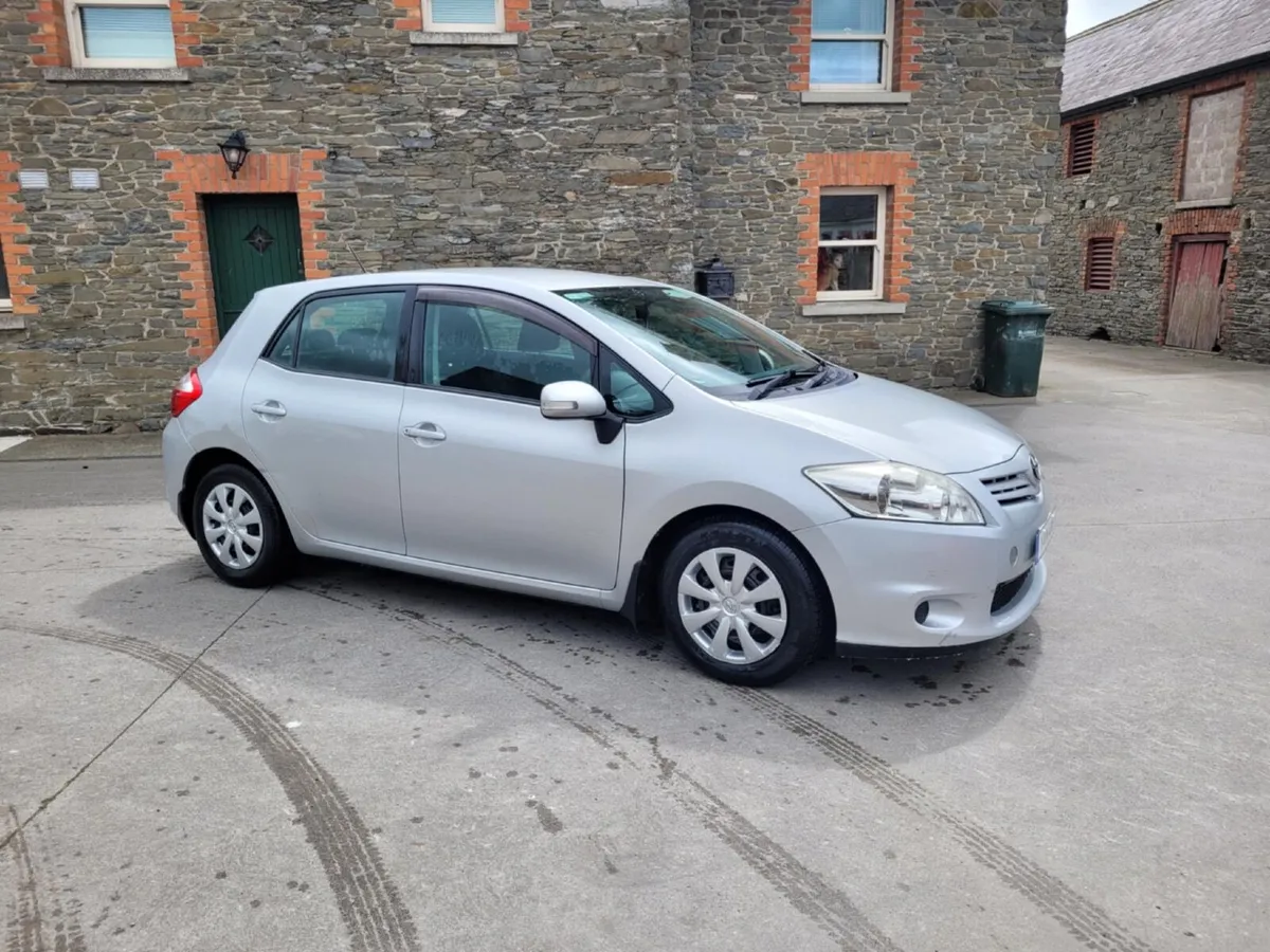 11 Toyota Auris 1.4 D4d Nct 10-25 Tax 08-25 - Image 3