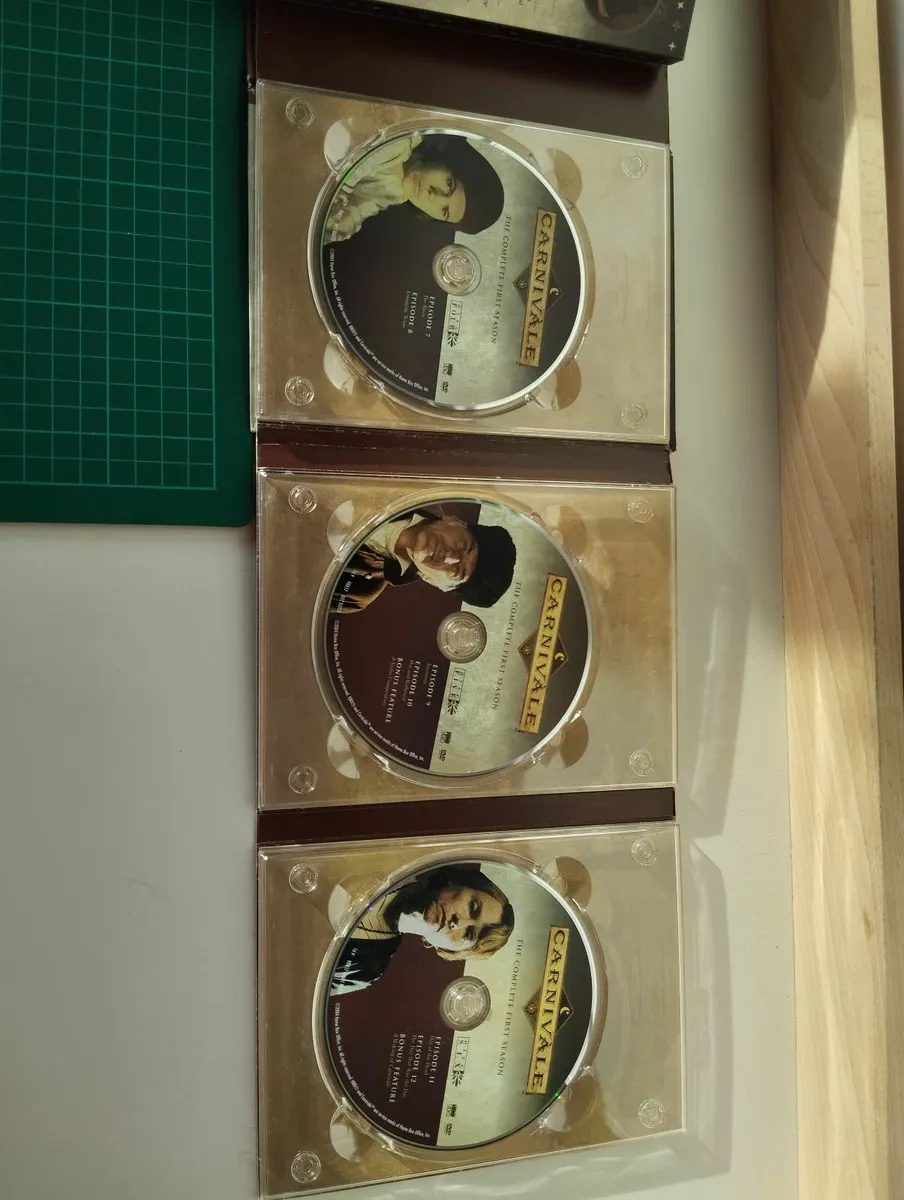 Carnivale The Complete First Season DVD Set 6dvds - Image 1