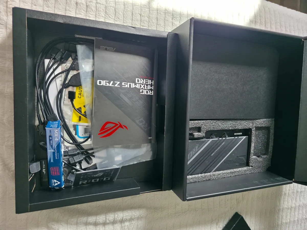 Intel 13700k + Asus z790 motherboard + AIO - Image 2