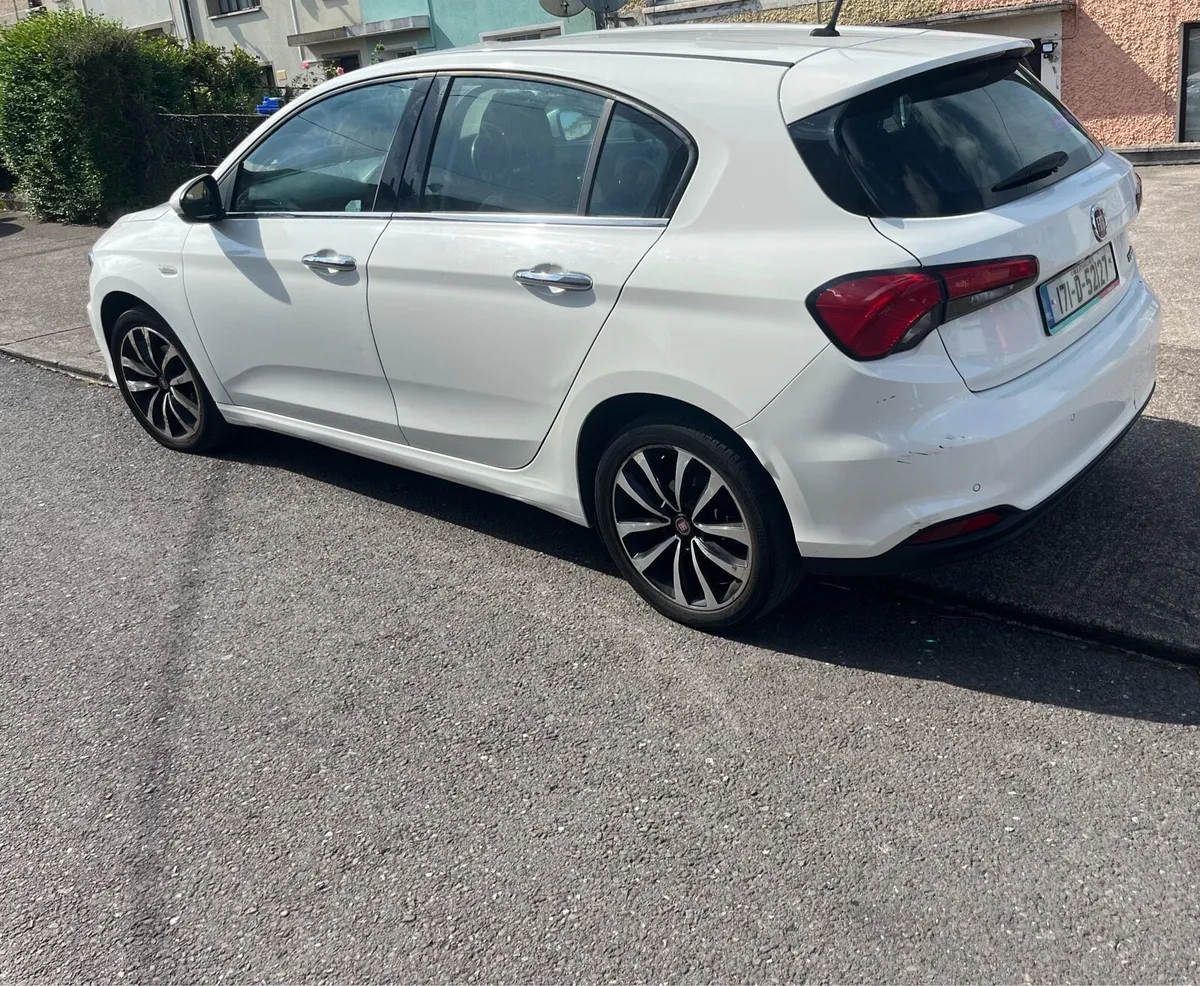 2017 White Fiat Tipo Hatchback - Image 4