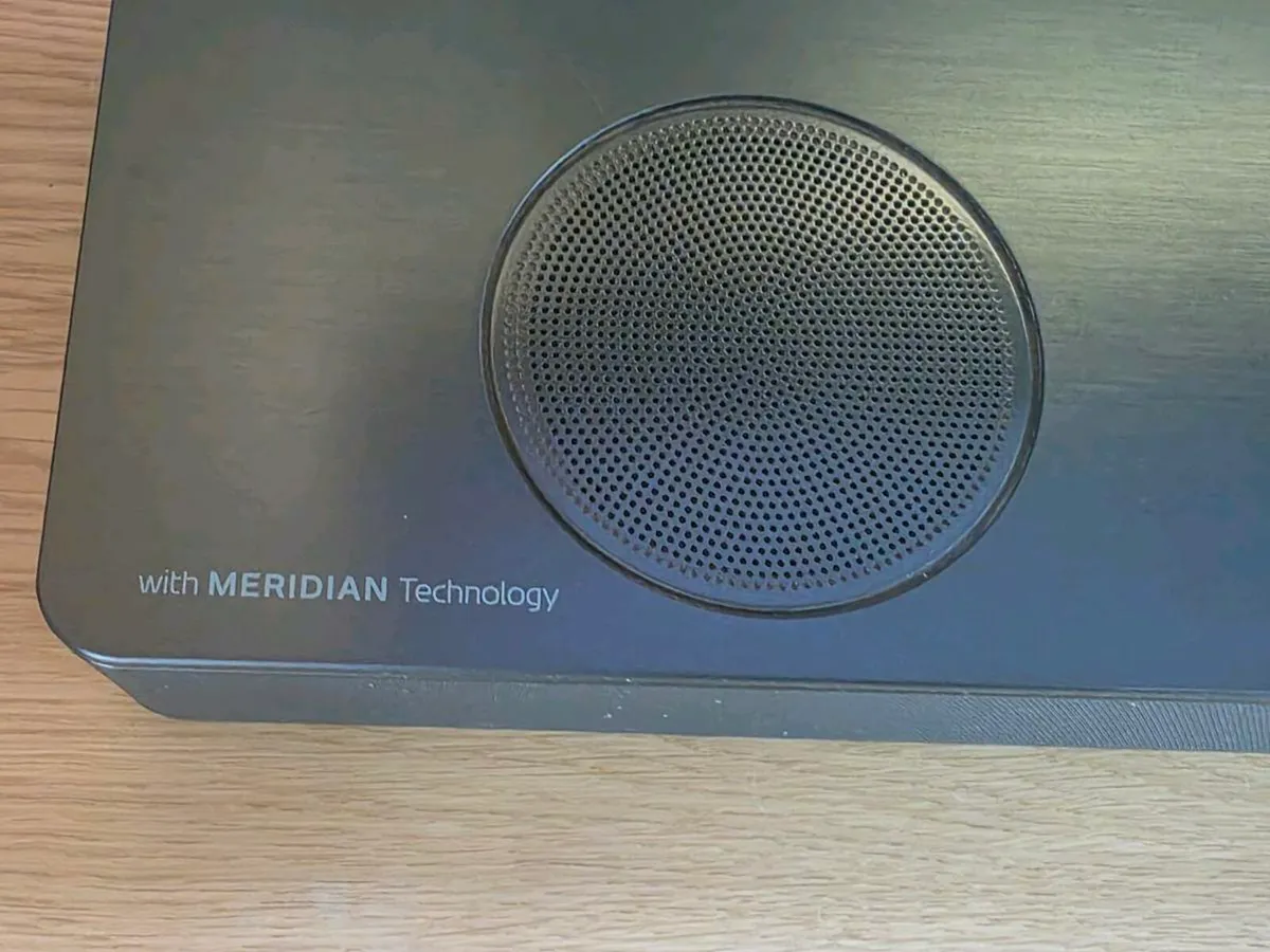 **Top end**LG sound bar 5.1.2& wireless subwoofer - Image 4