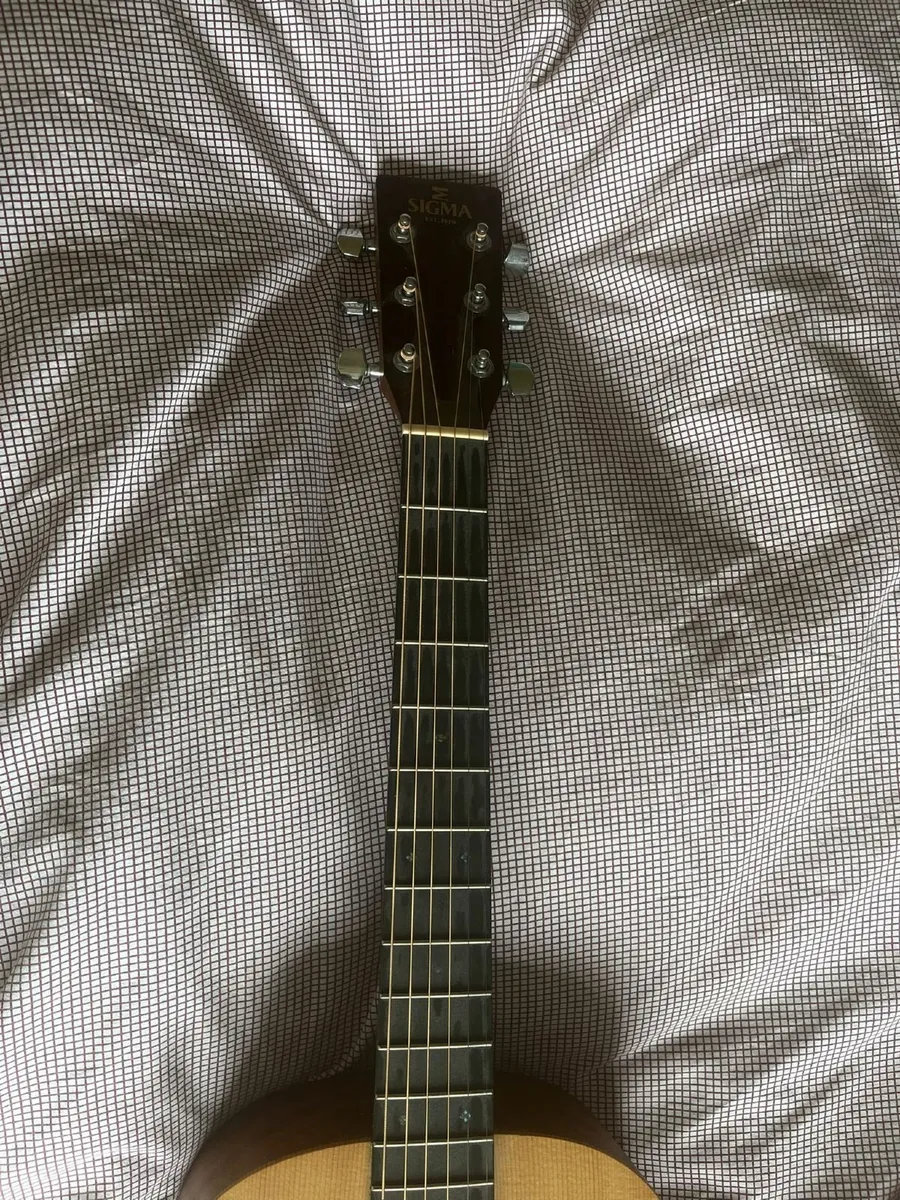 guitar - Image 2