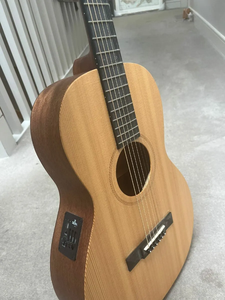 guitar - Image 4