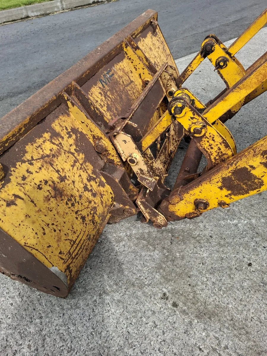 Massey 50b Digger - Image 3