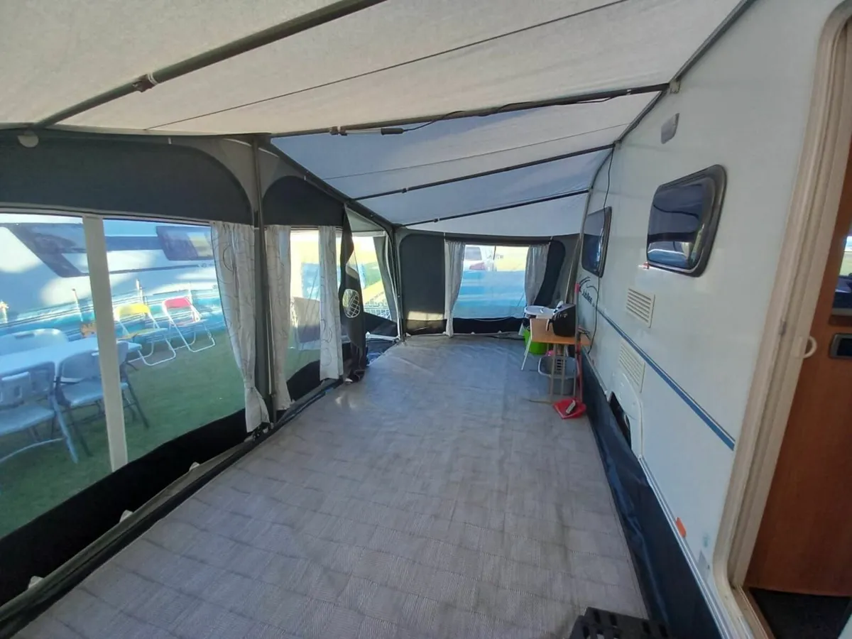 Caravan - Image 1