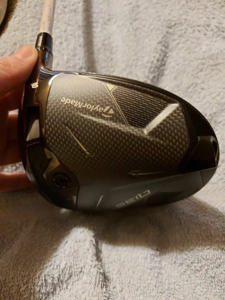 Taylormade Qi35 Driver 9 Degree - Image 1