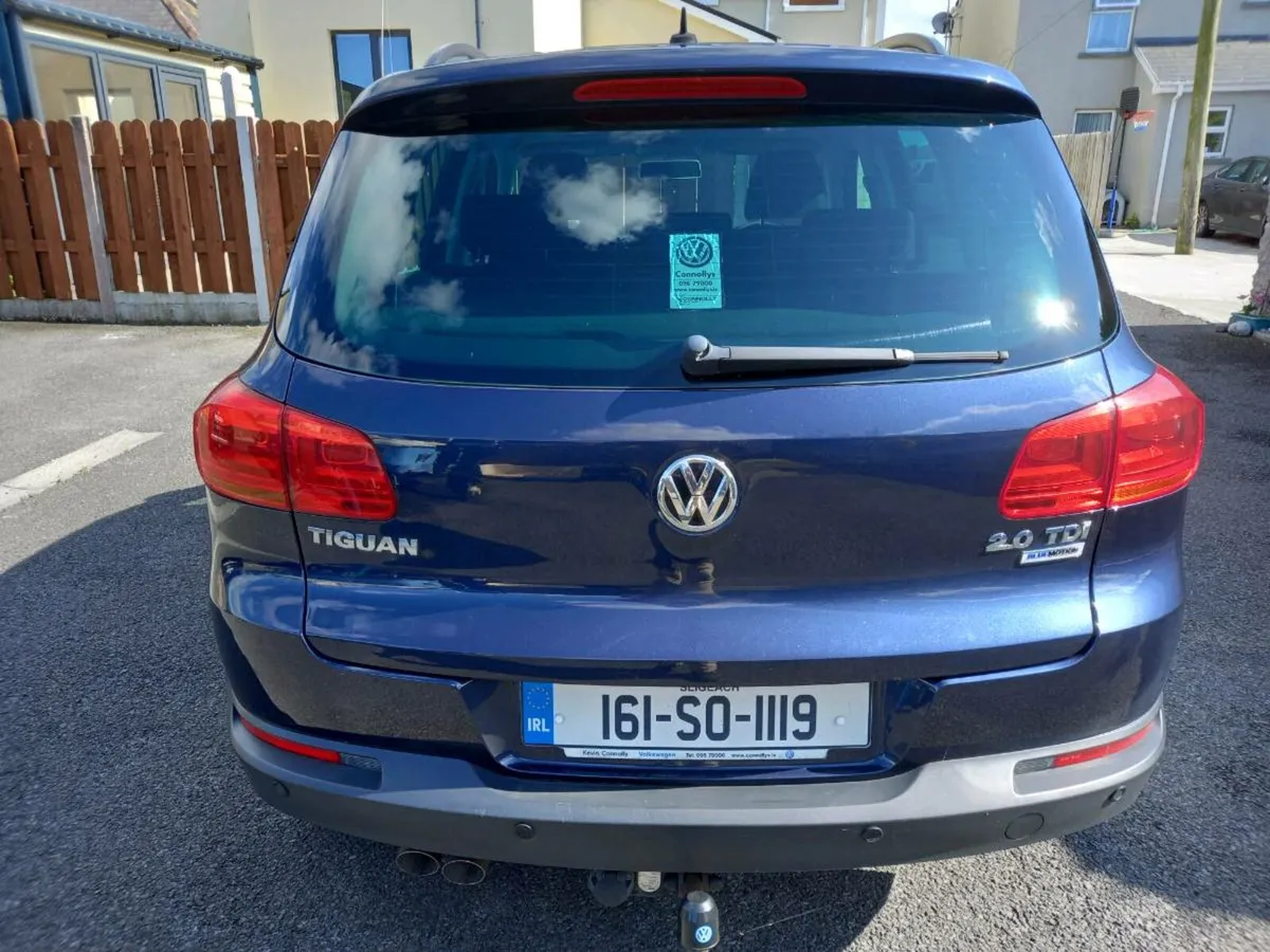 Car - Image 3