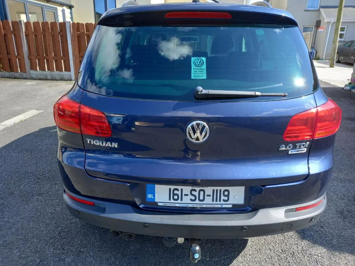 Car - Image 4