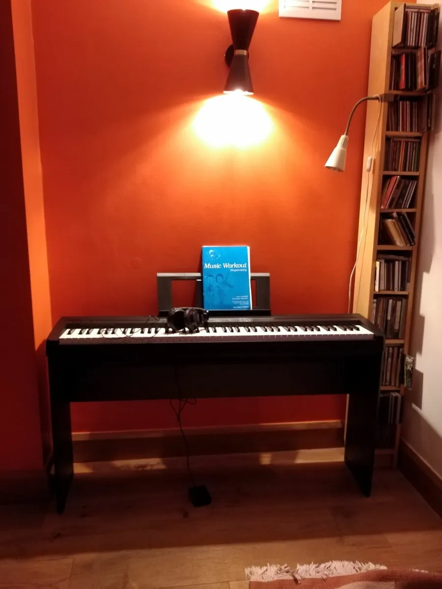 Yamaha P-45 Digital Piano Set – Excellent Conditio - Image 2