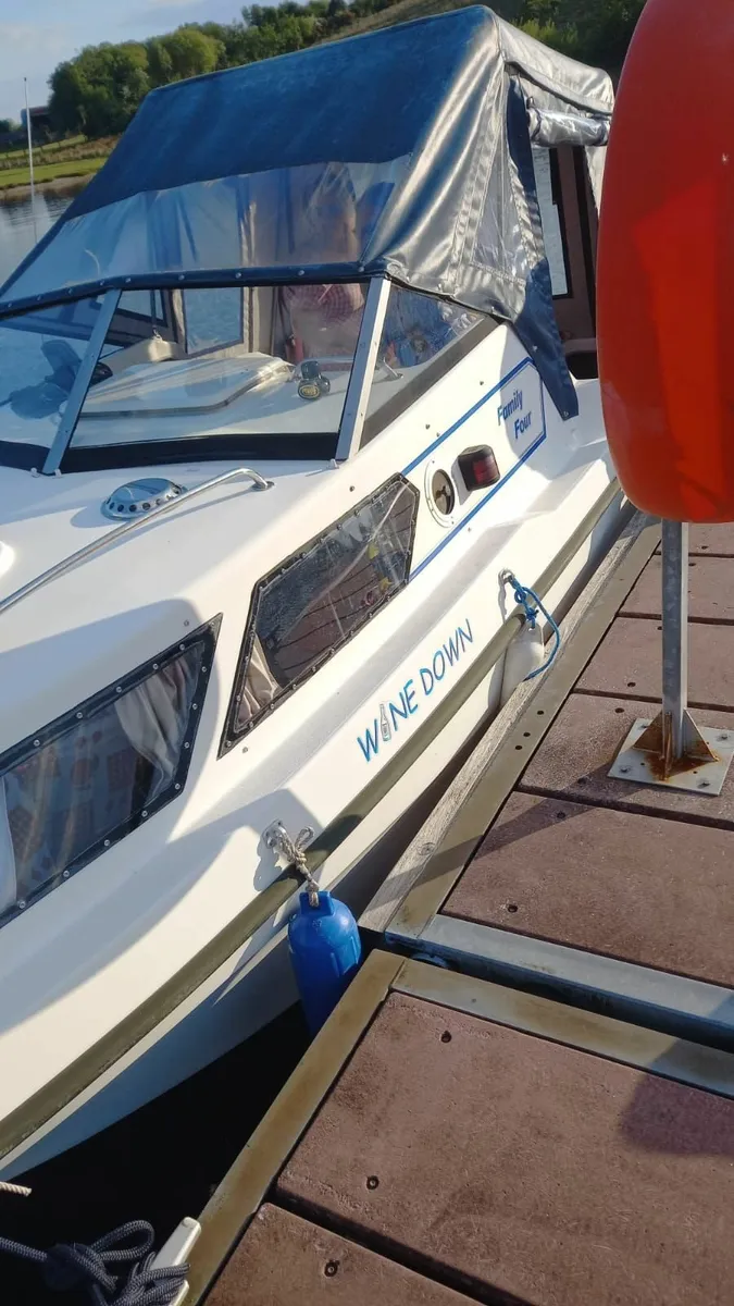 Cruiser Boat - Image 1