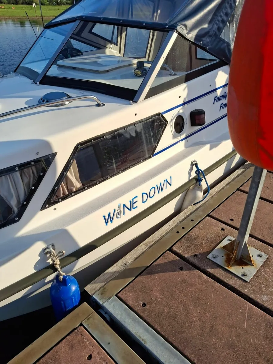 Cruiser Boat - Image 2
