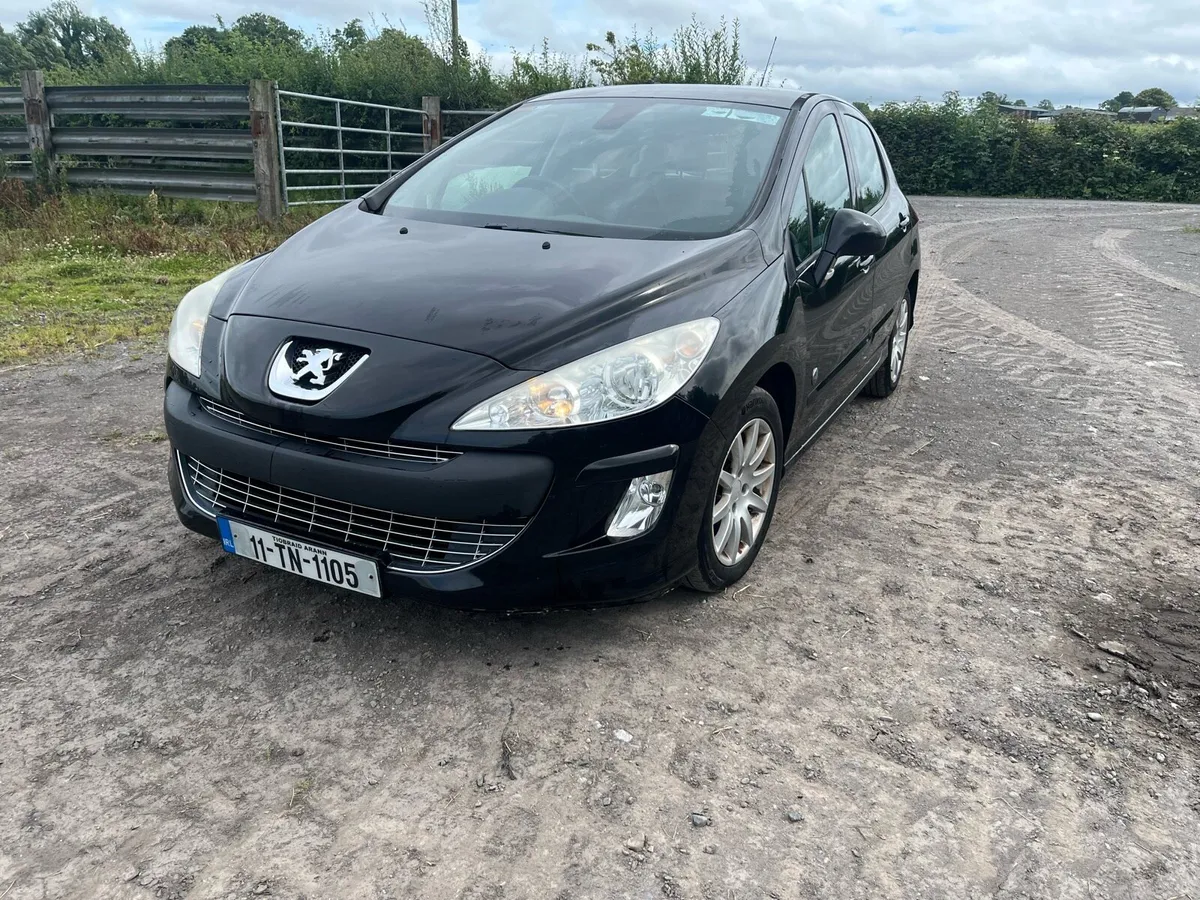Peugeot 308 - Image 2