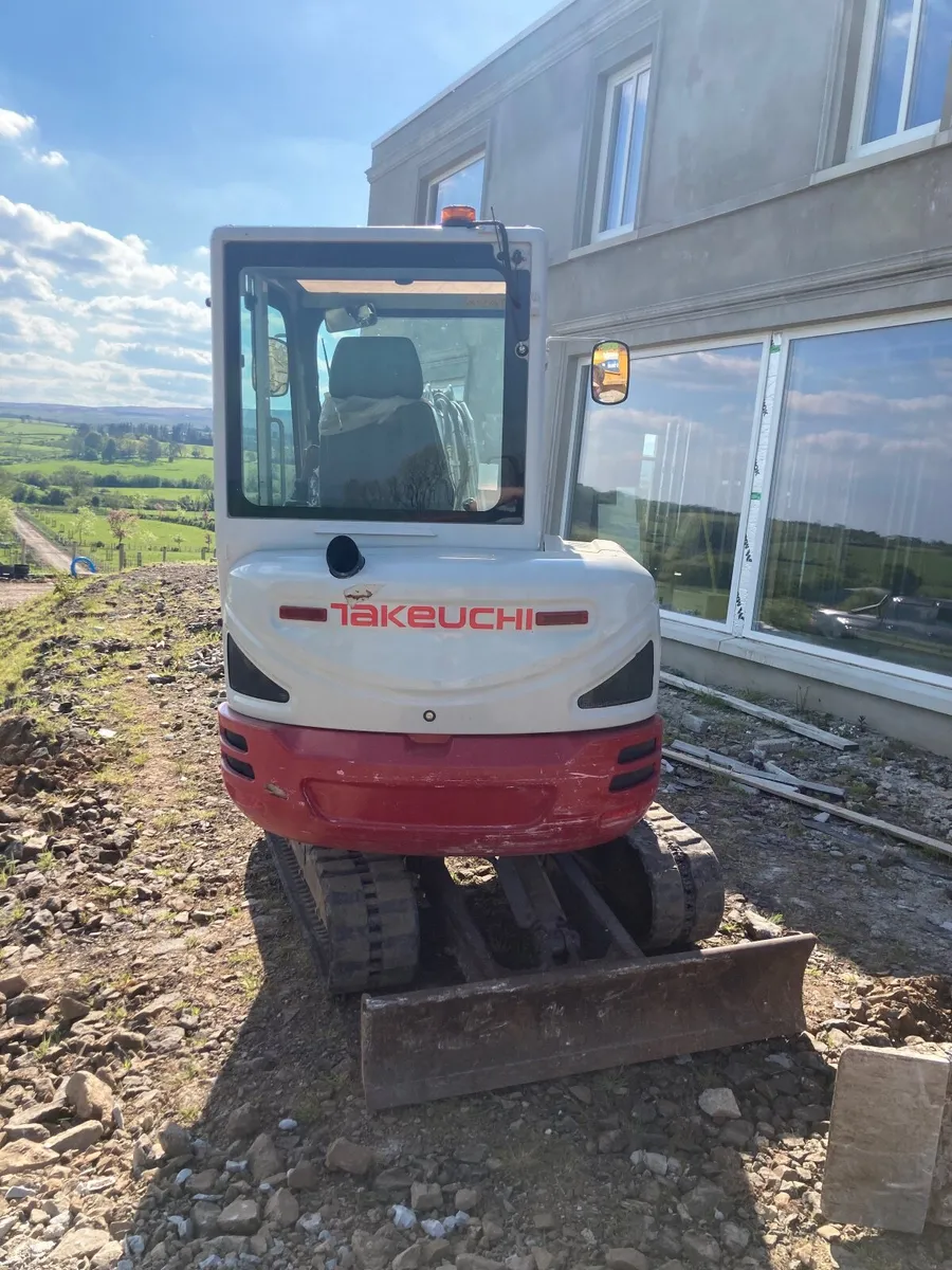 2018 Takeuchi TB230 - Image 3
