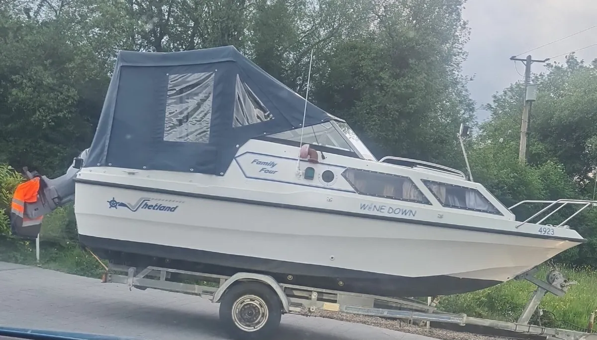 Cruiser Boat - Image 4