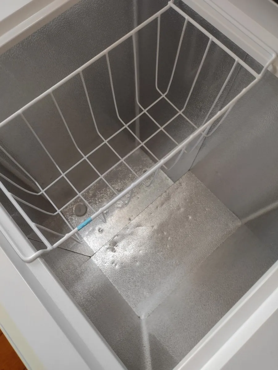 Chest Freezer - Image 2